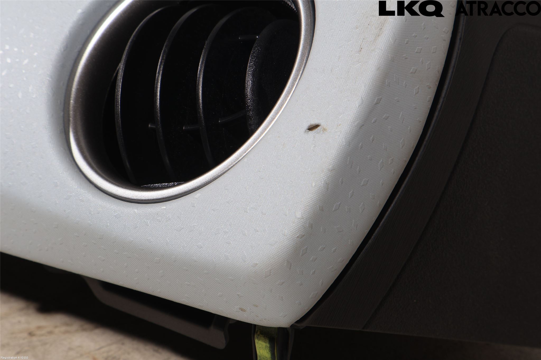 Toyota YARIS XP130 12-14 Instrumentbräda