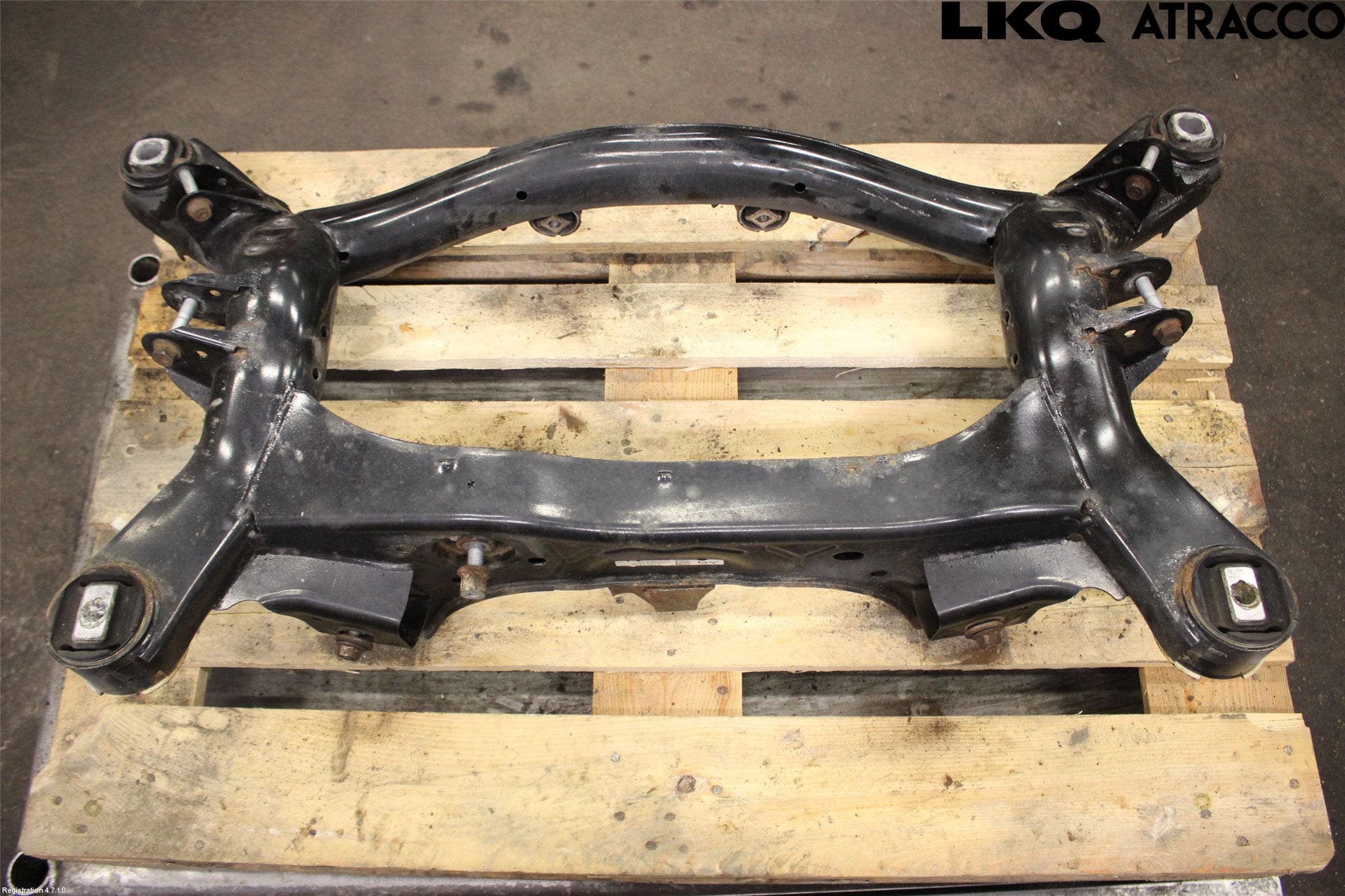 BMW 3 F30/F31/F80 12-19 Bakaxelbalk