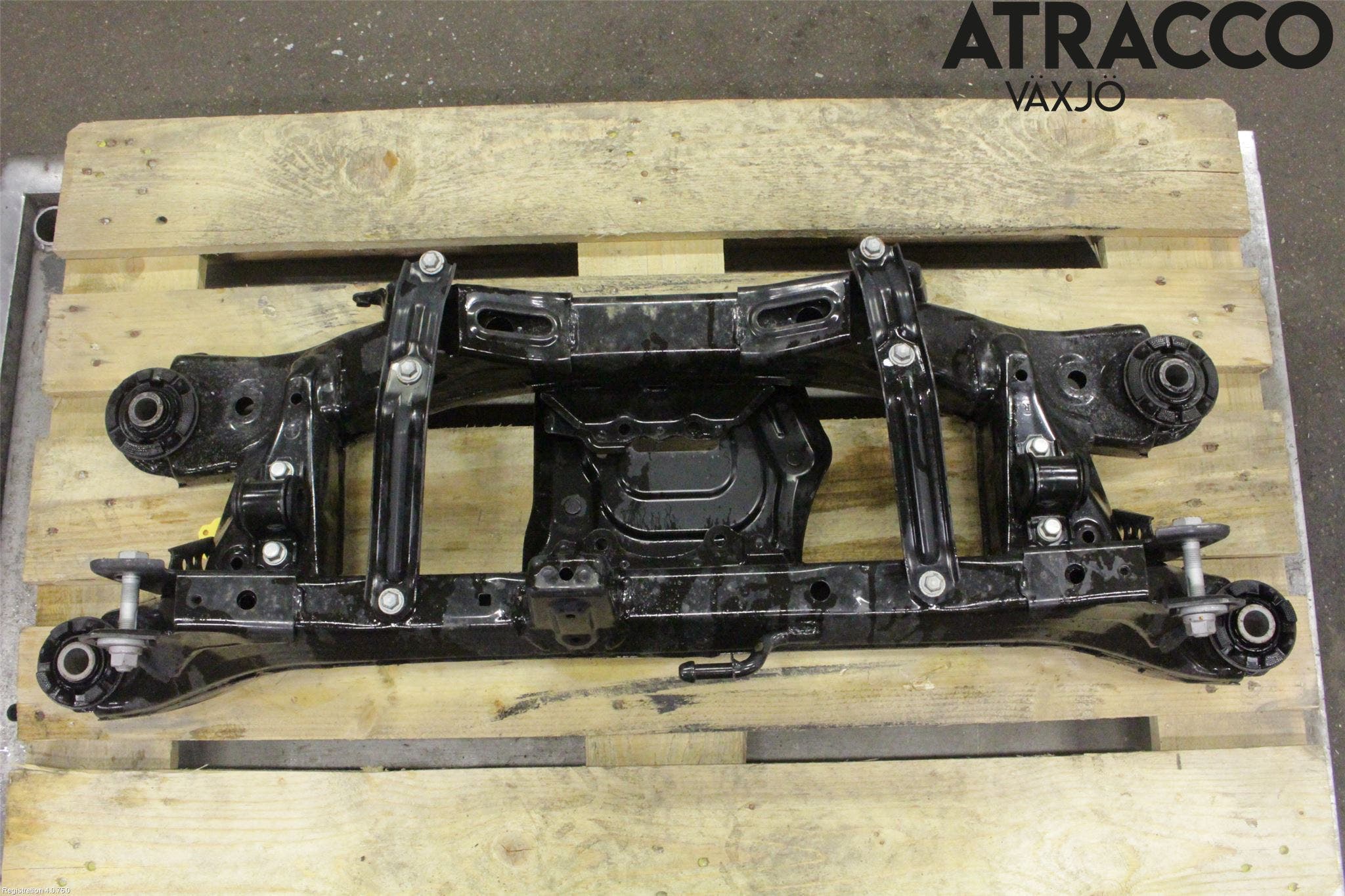 Toyota AVENSIS 09-15 Bakaxelbalk