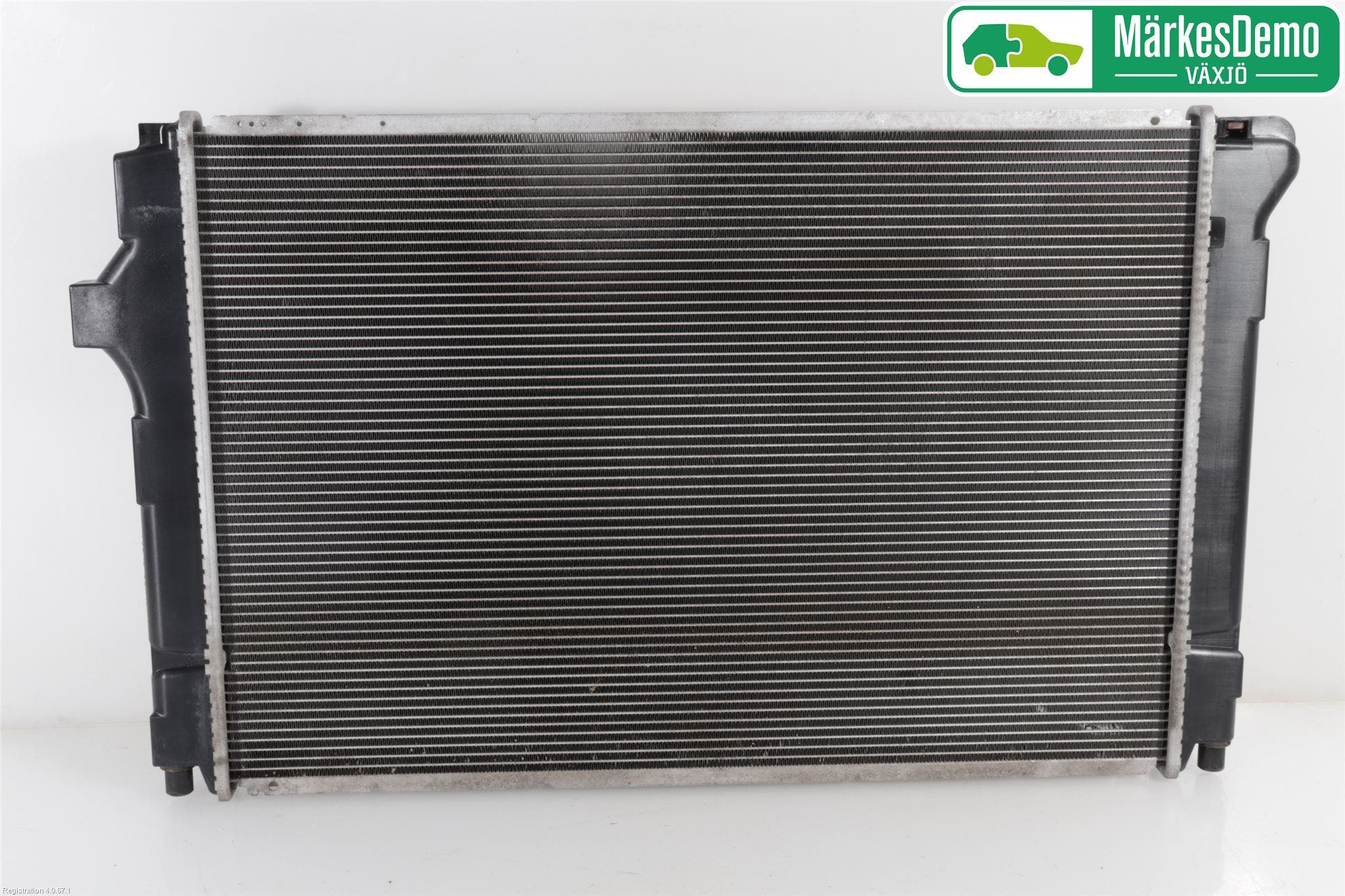 Toyota YARIS XP130 15-20 Kylare Aut