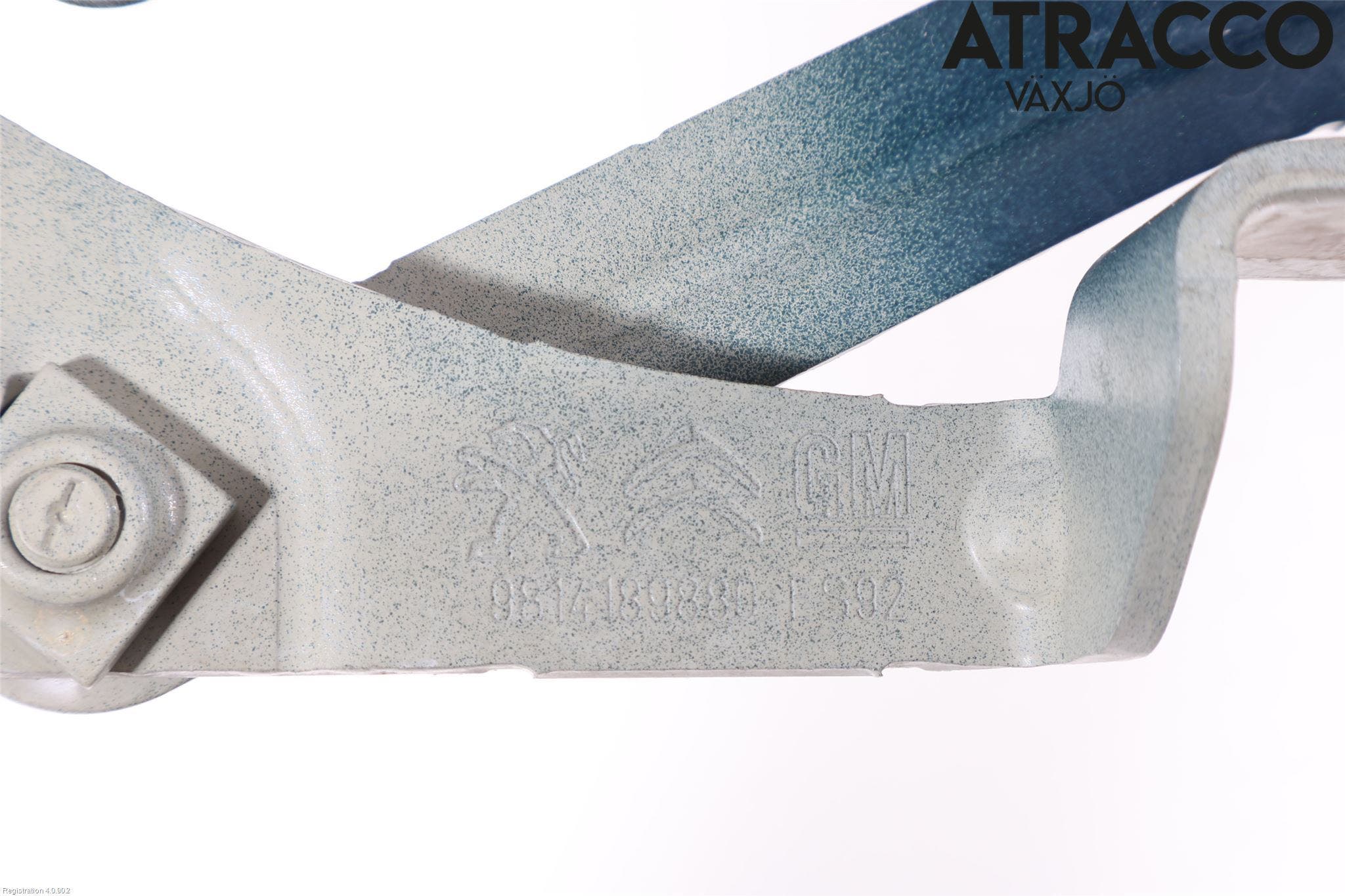 Peugeot 3008 17-24 Huvgångjärn