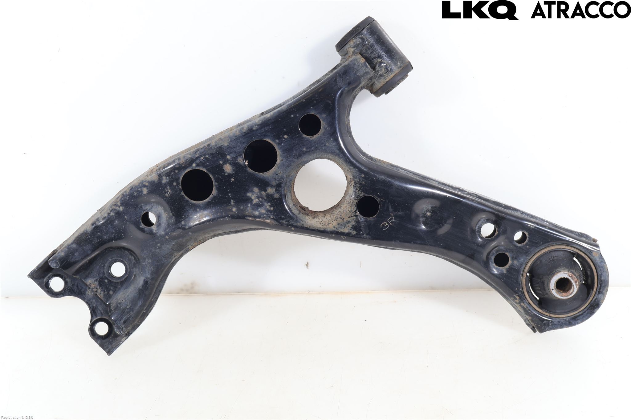 Toyota COROLLA CROSS XG10 22- Bärarm Fram Undre Hö