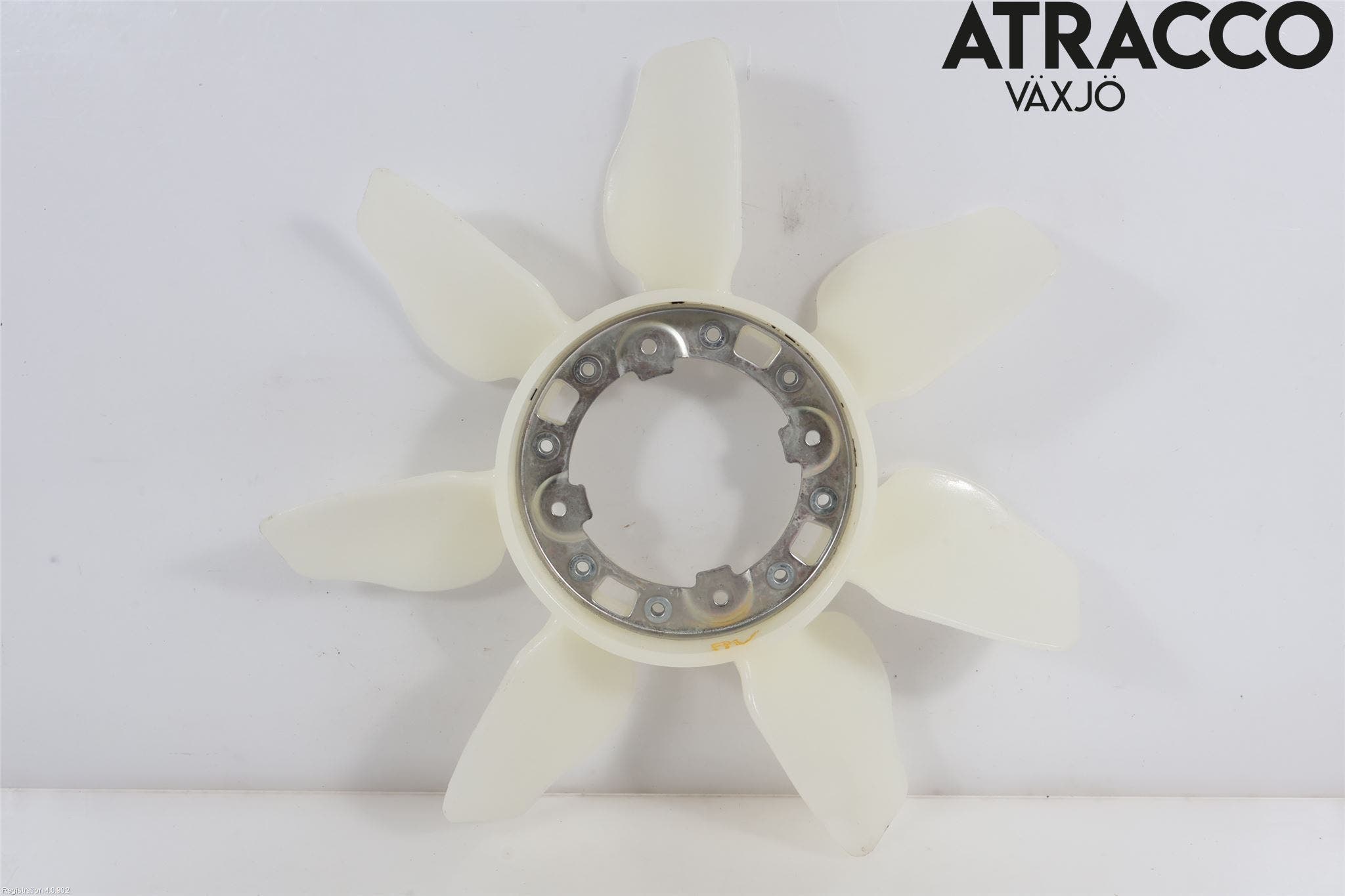 Toyota HILUX 16- Kylfläkt-Vinge