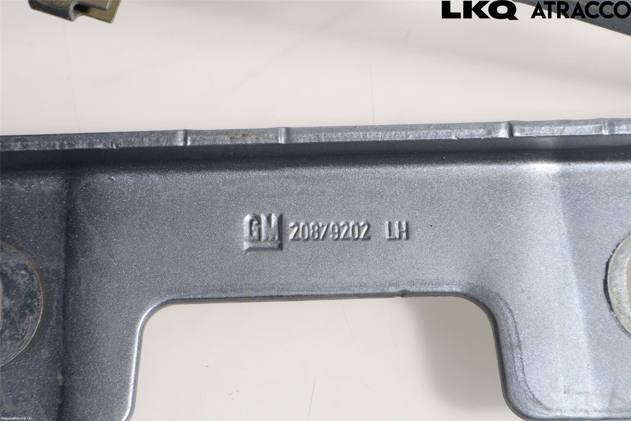 Opel ASTRA J 10-15 Huvgångjärn