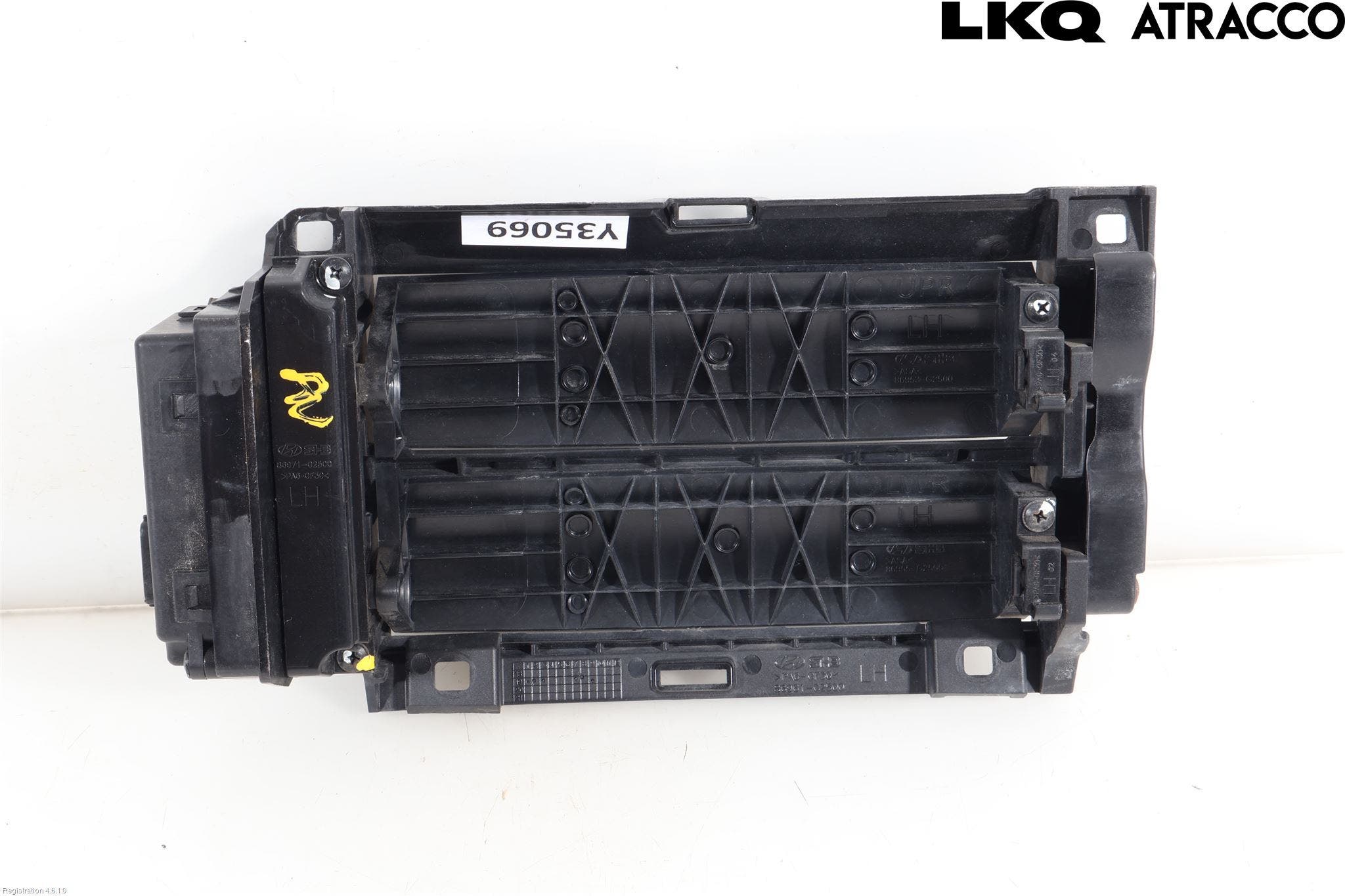 Hyundai IONIQ AE 17-22 Deflektor Plåt-Plast Kylning