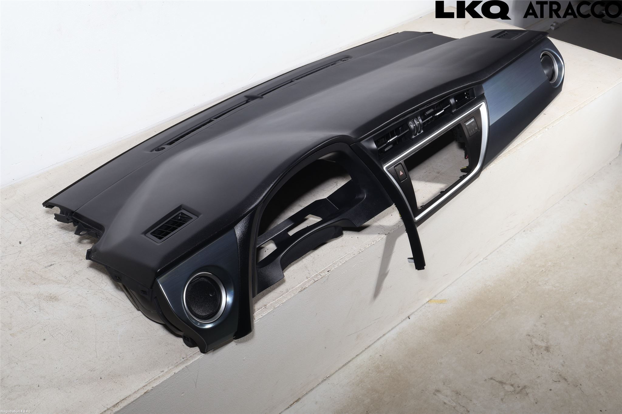 Toyota AURIS 13-19 Instrumentbräda