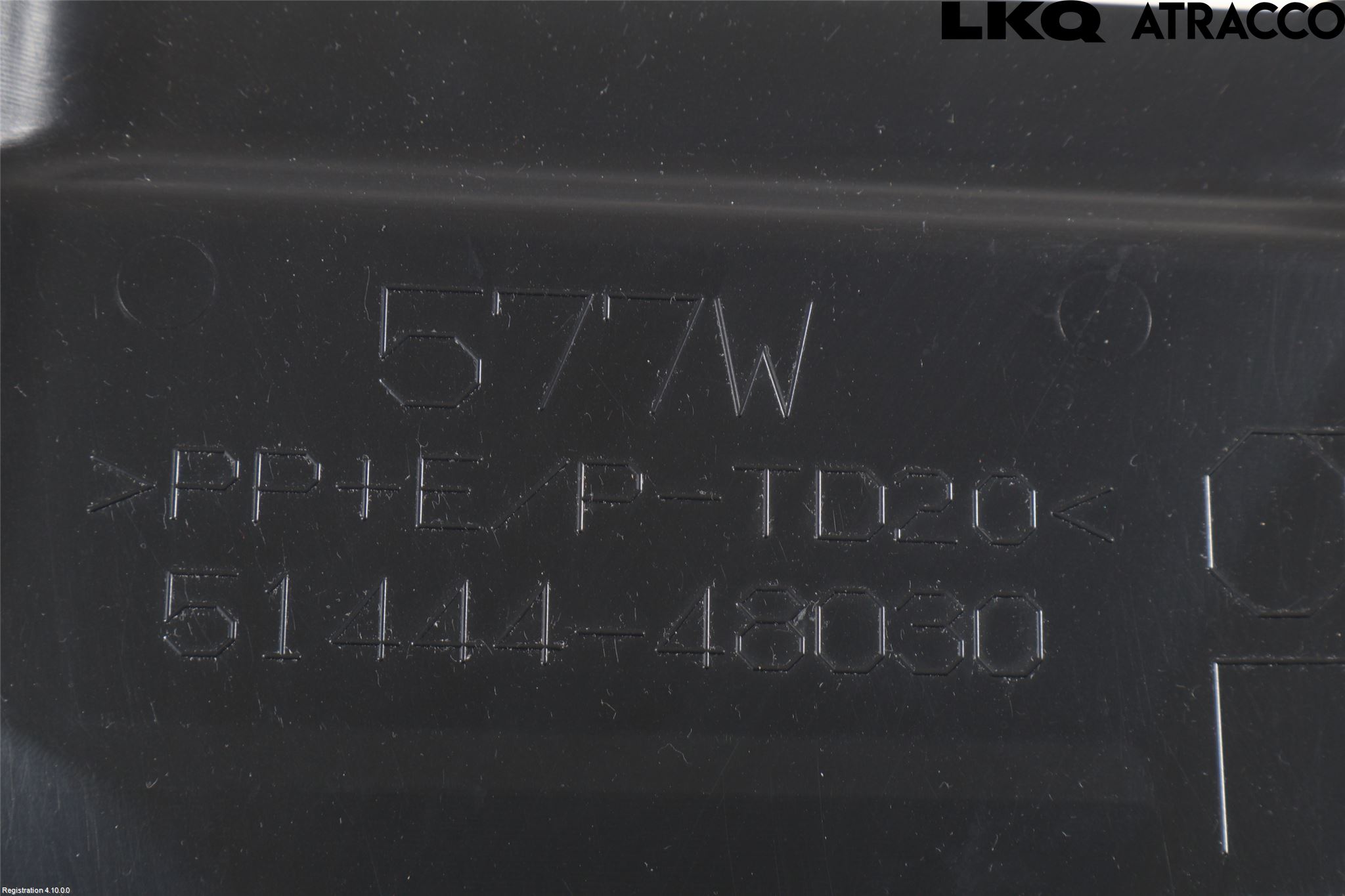 Toyota RAV4 13-18 Hasplåt Plåt-Plast