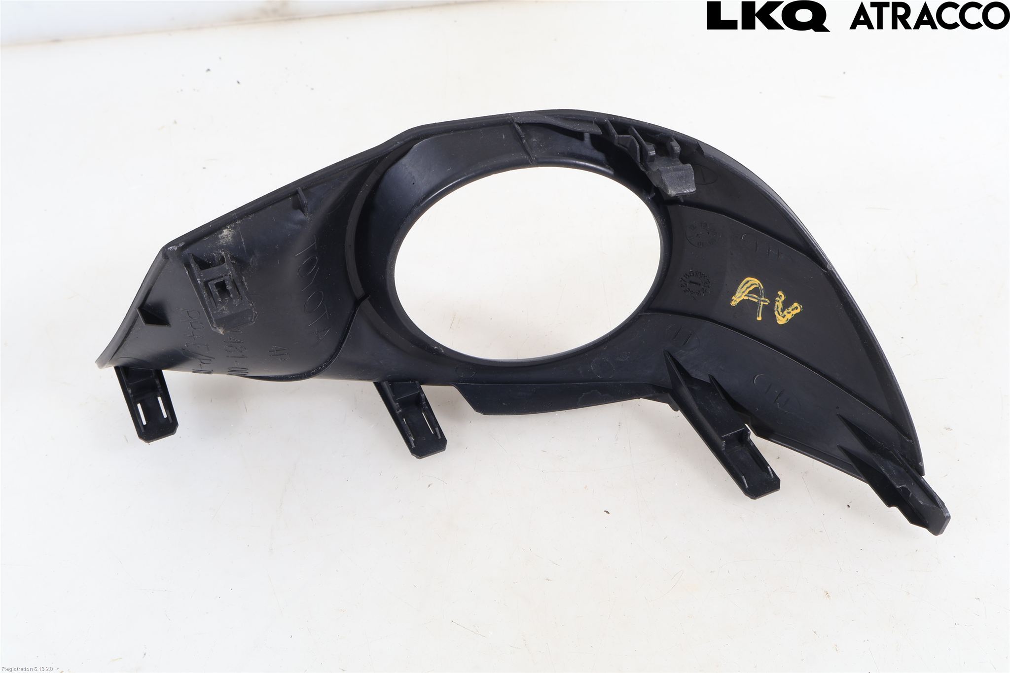 Toyota VERSO 09-18 Dimljussarg Fram