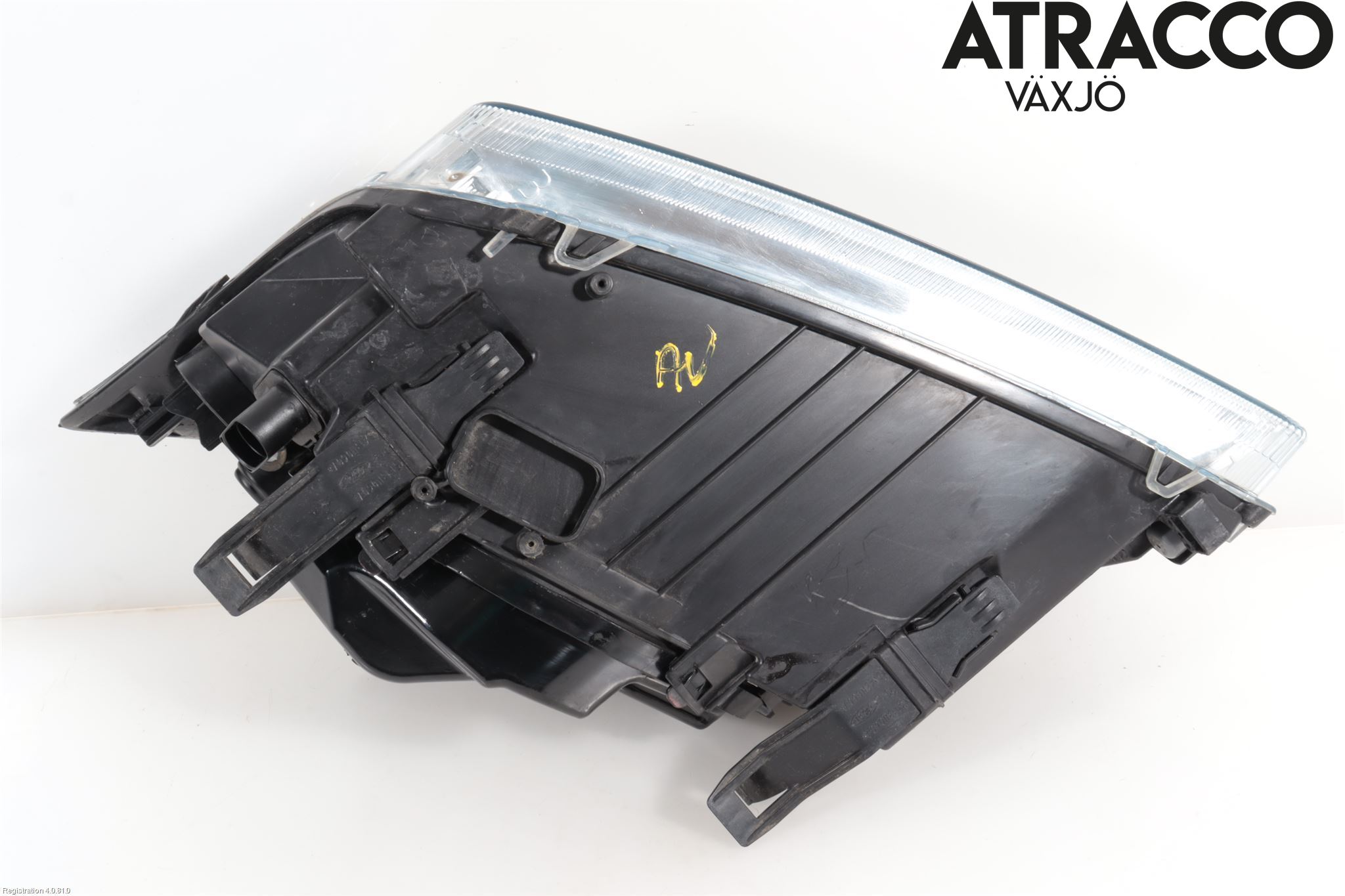 Ford FOCUS     04-07 Strålkastare Höger