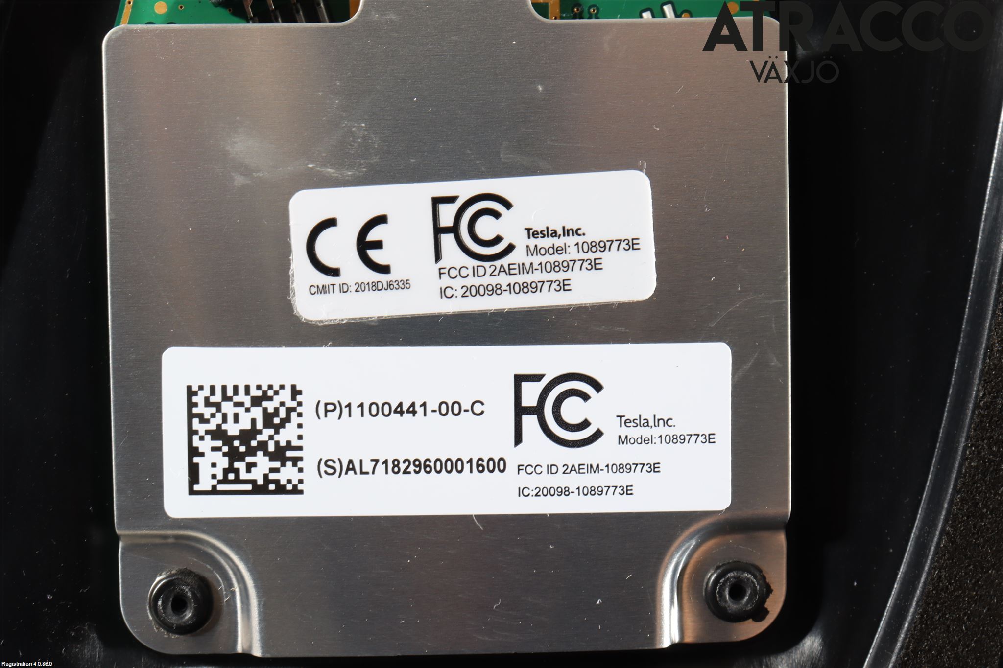 Tesla MODEL 3 17- Dörr Dekorlist Fram Hö