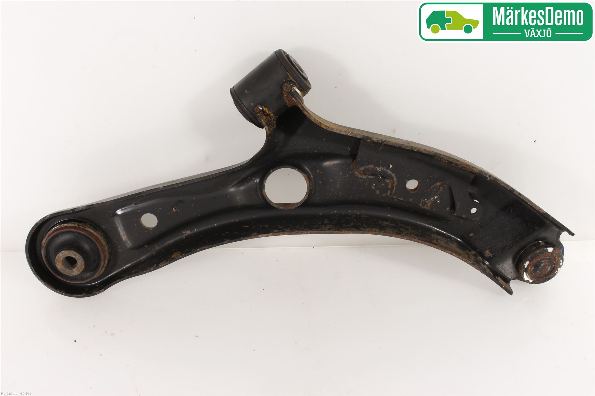 Suzuki SWIFT 11-16 Bärarm Fram Undre Vä