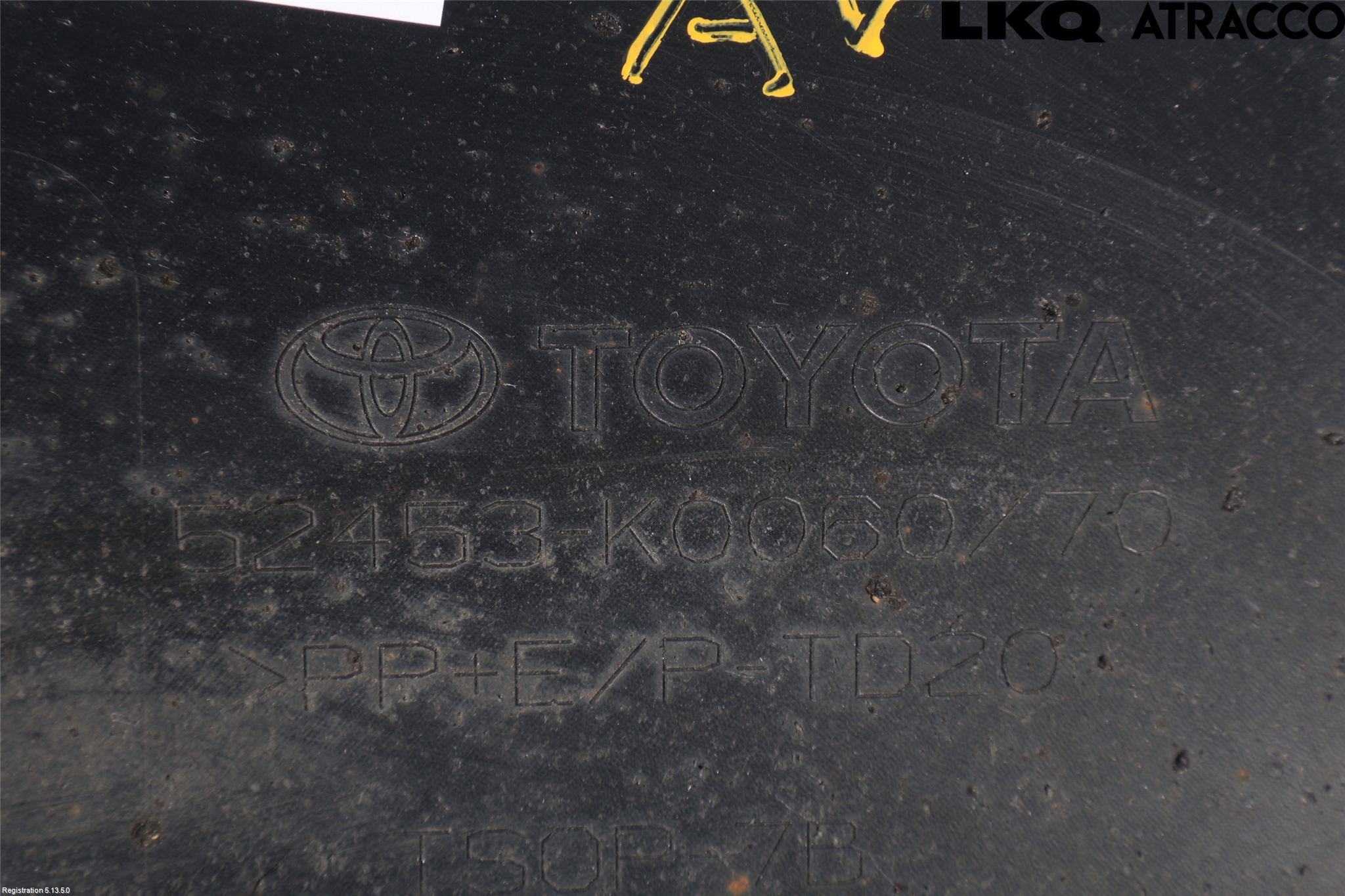 Toyota YARIS XP21 20- Stötfångardel Bak Mitt