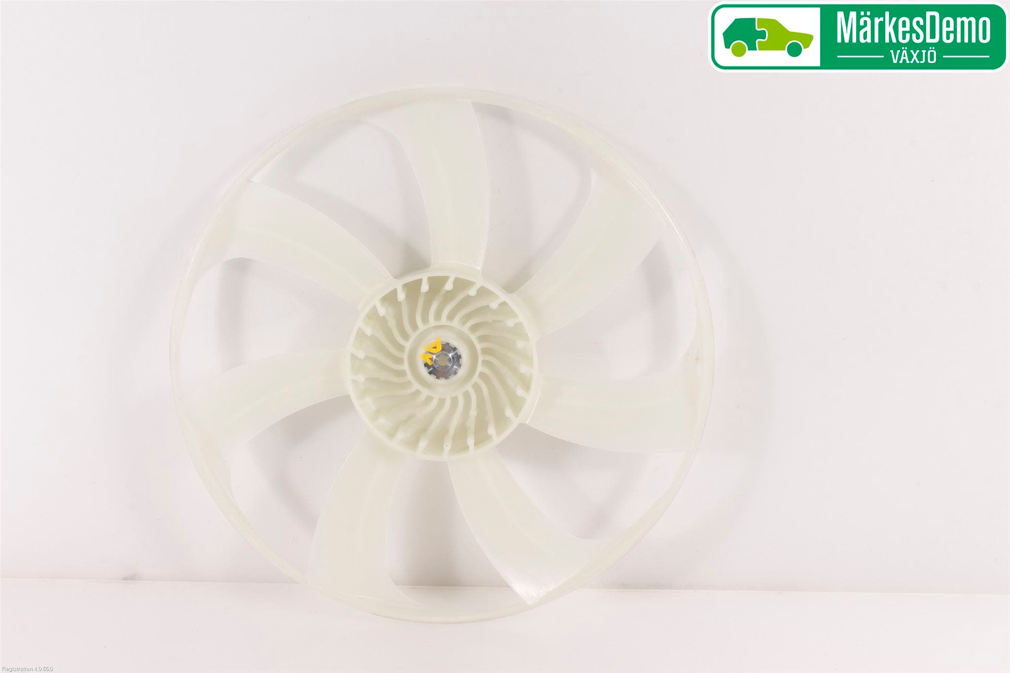 Toyota YARIS XP130 15-20 Kylfläkt-Vinge