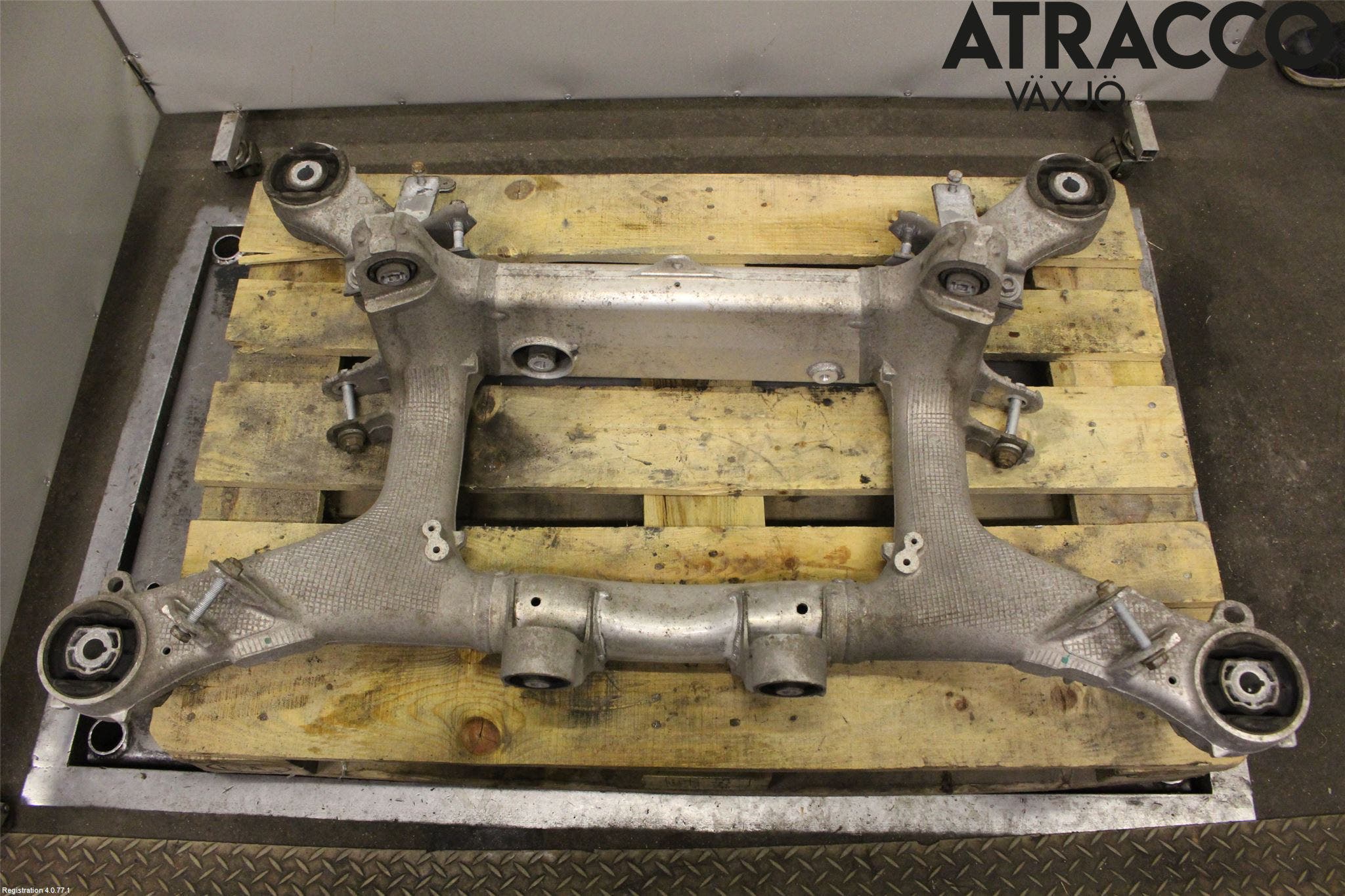 BMW 5 G30/G31/F90 17-23 Bakaxelbalk