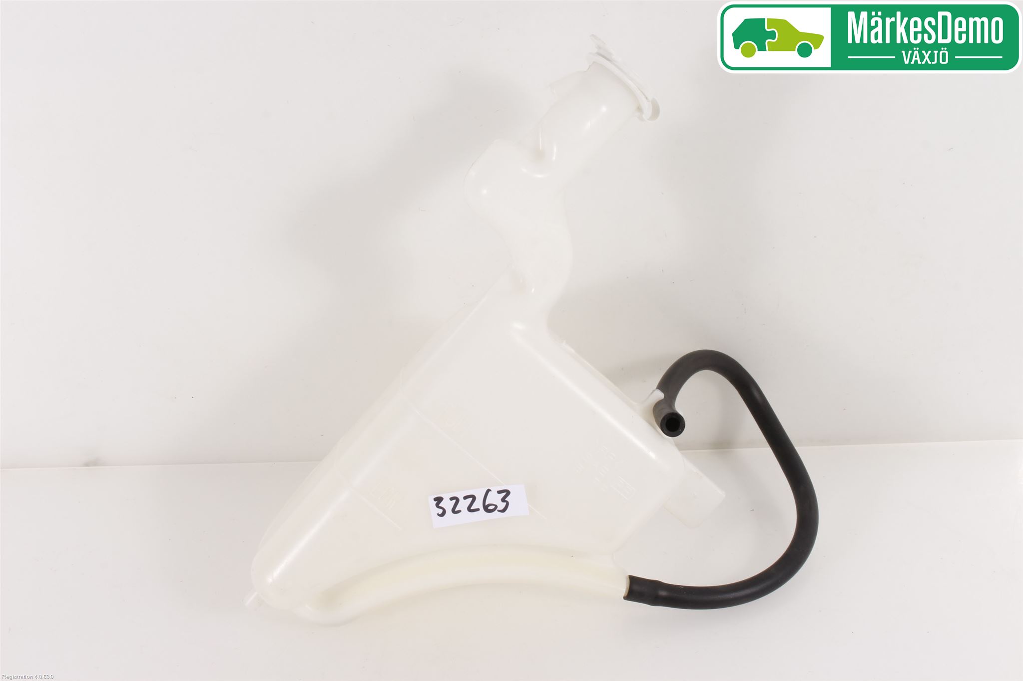 Mitsubishi OUTLANDER 13-21 Expansionstank