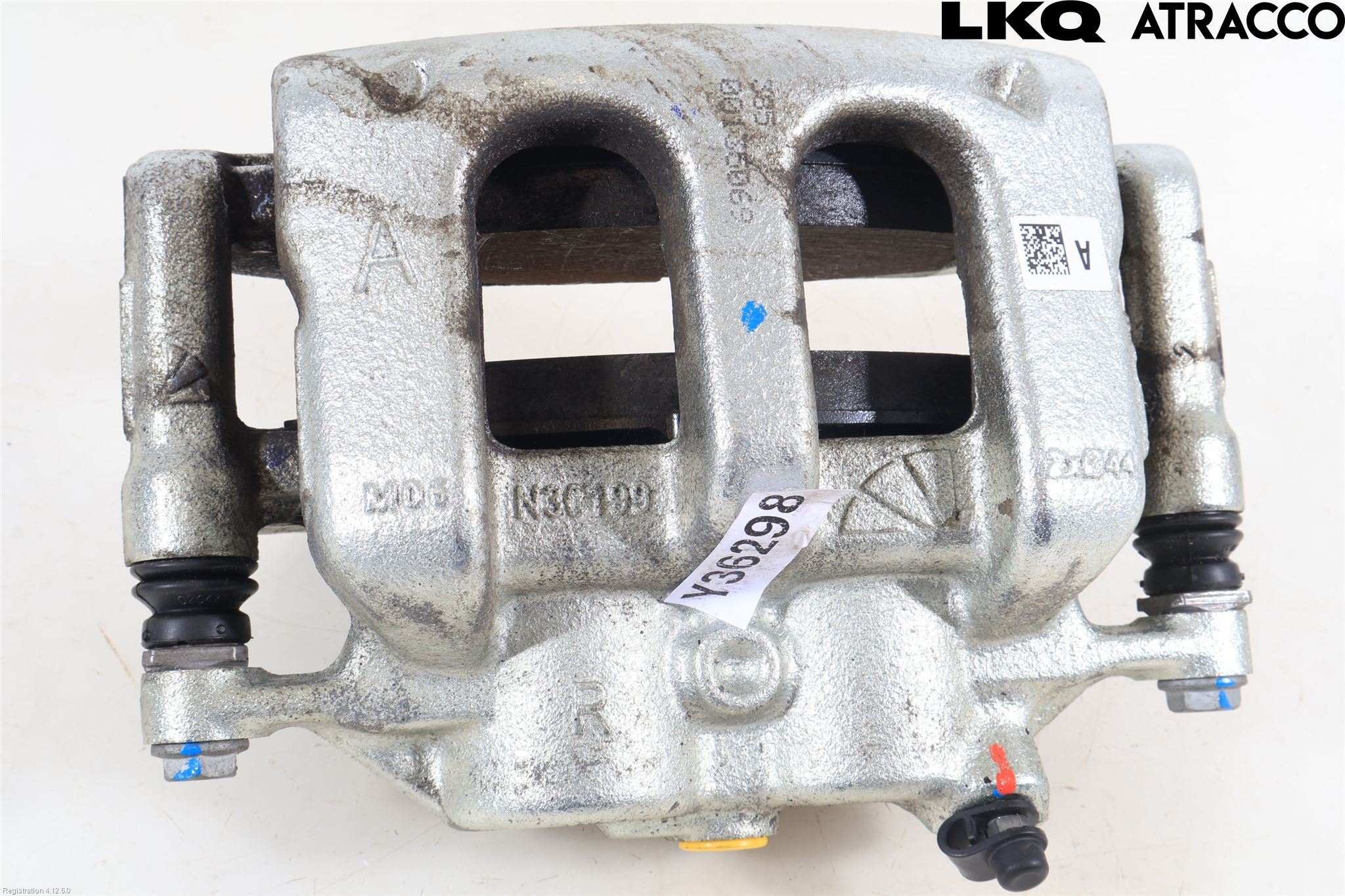 Toyota C-HR 24- Bromsok Fram Höger