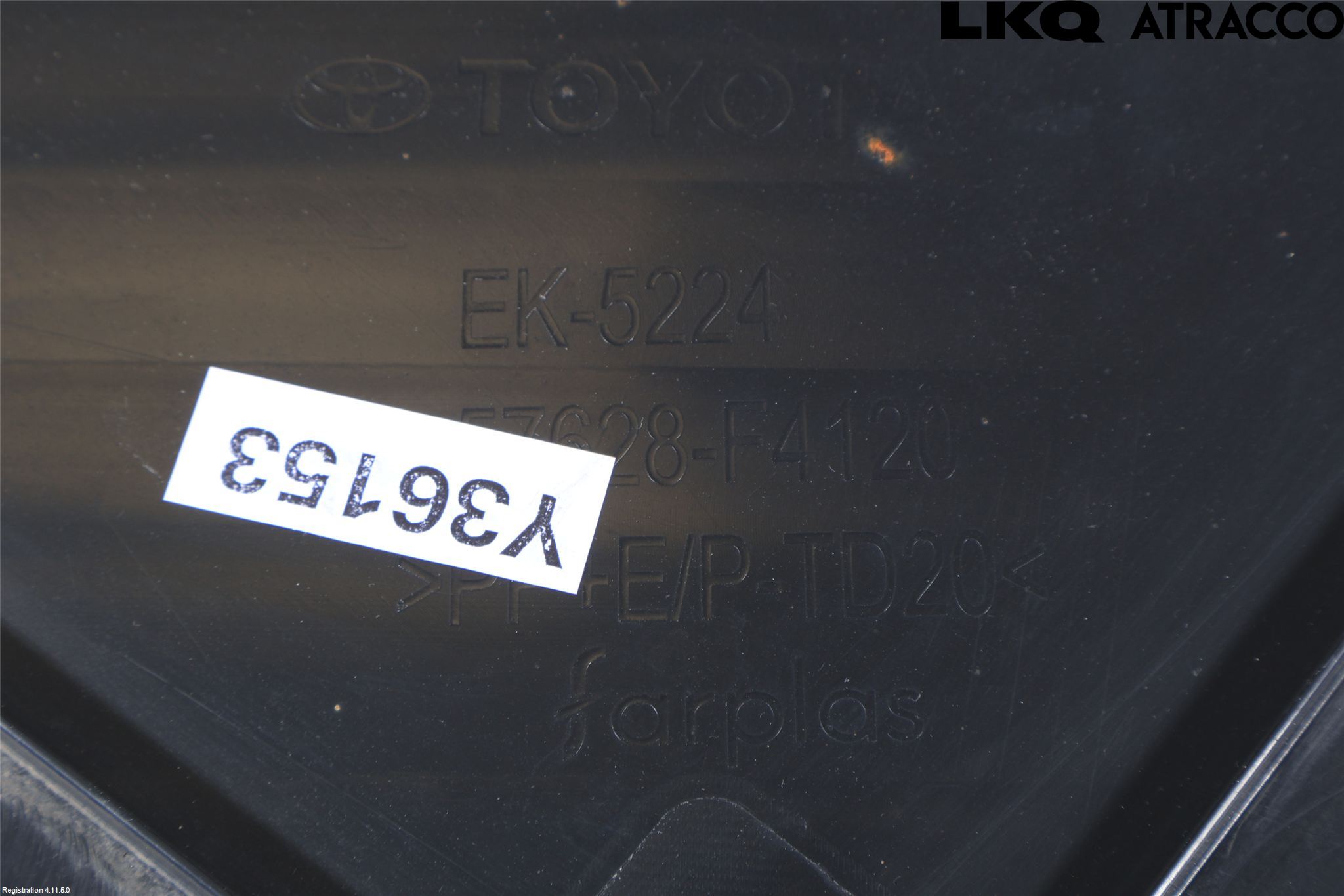 Toyota C-HR 24- Hasplåt Plåt-Plast