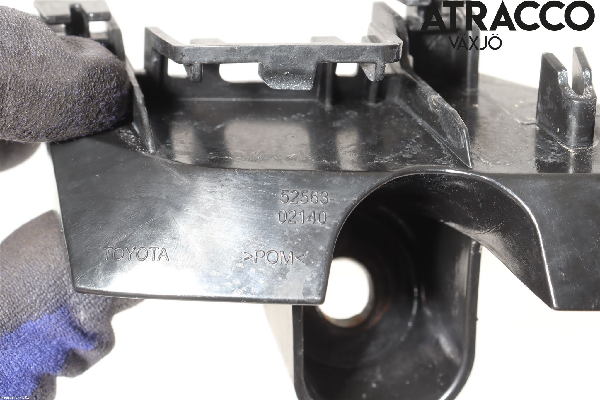 Toyota AURIS 13-19 Stötfångarfäste Bak Vä