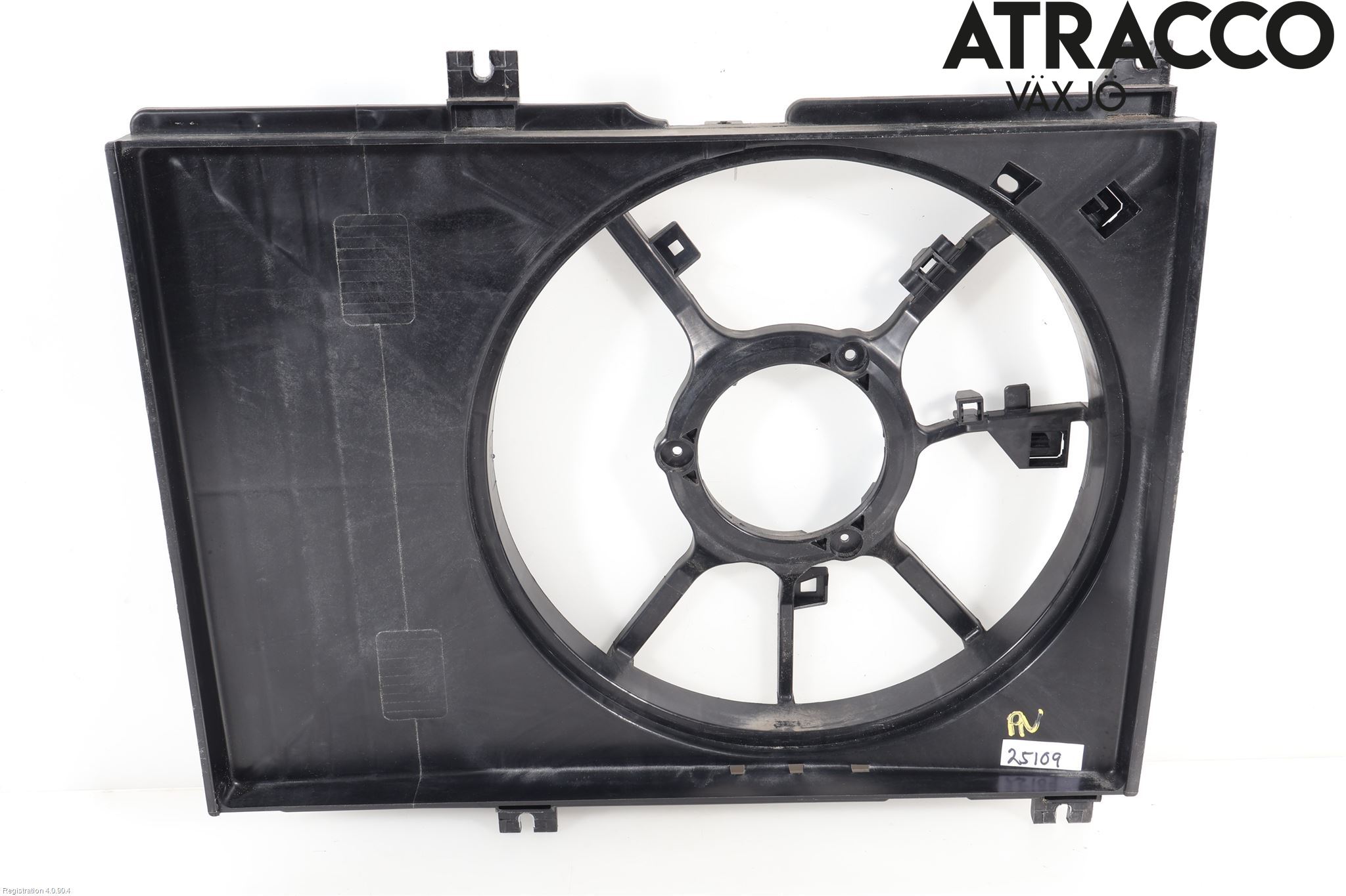 Suzuki SWIFT 11-16 Kylfläktkåpa