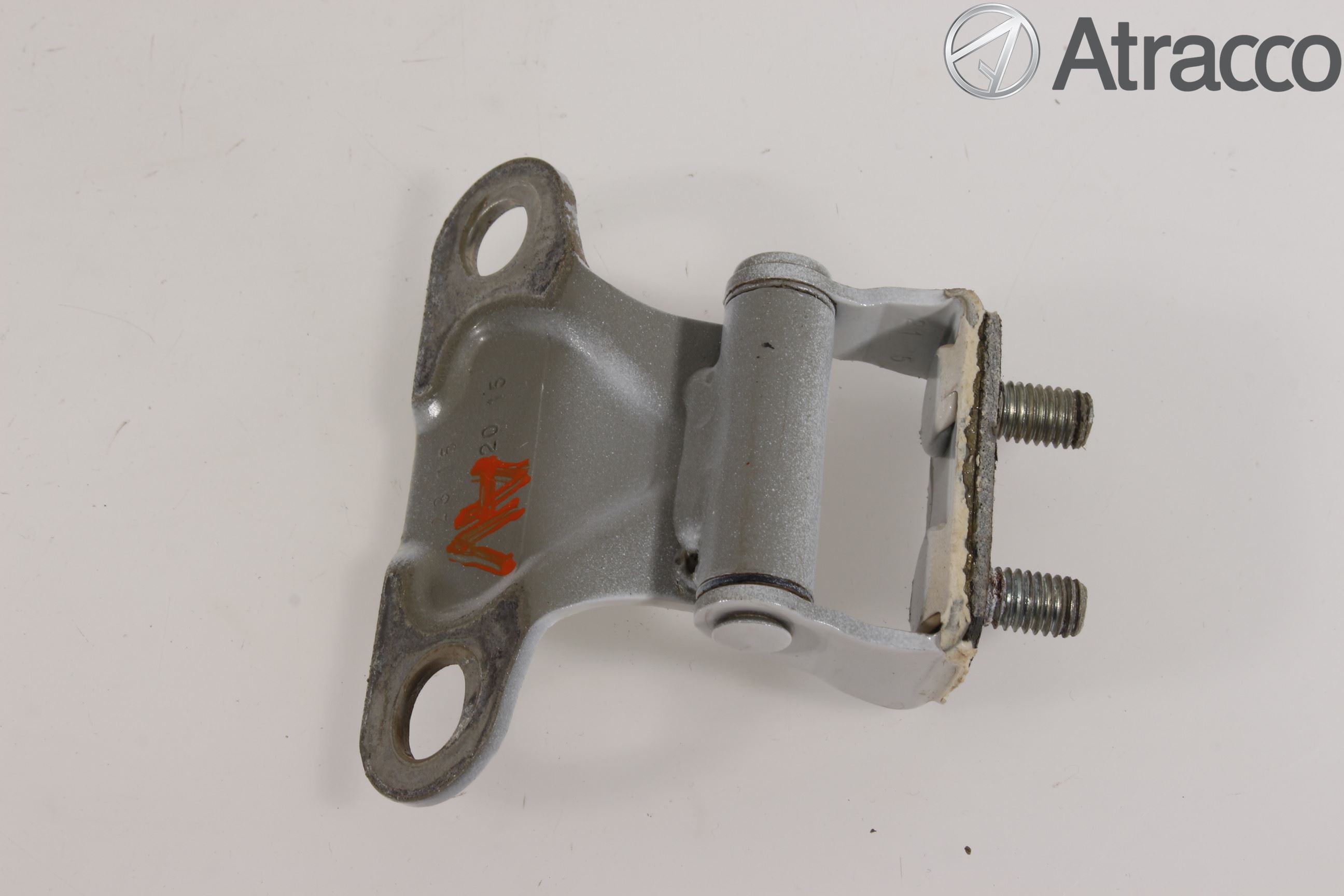 Toyota AURIS 13-19 Bakluckegångjärn Hö