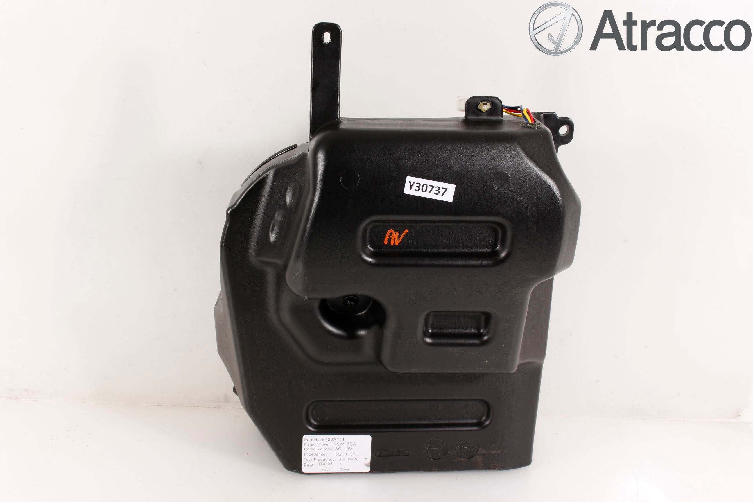 Mitsubishi OUTLANDER 13-21 Högtalare