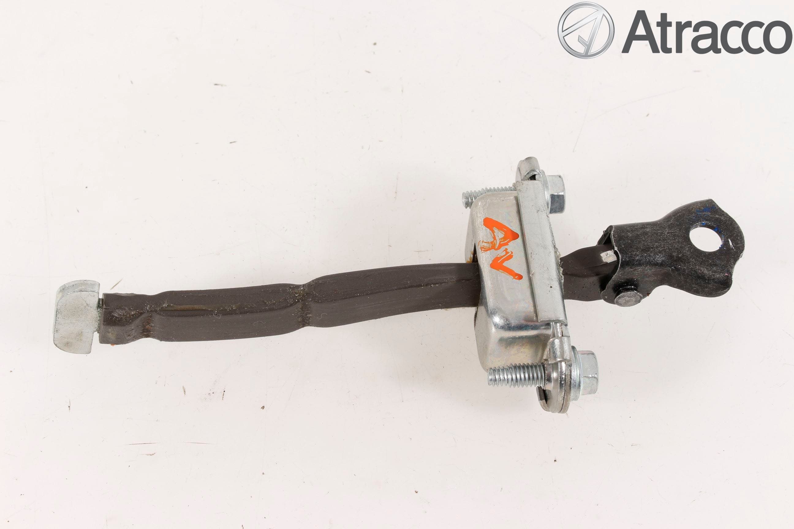 Toyota YARIS XP130 15-20 Dörrstopp