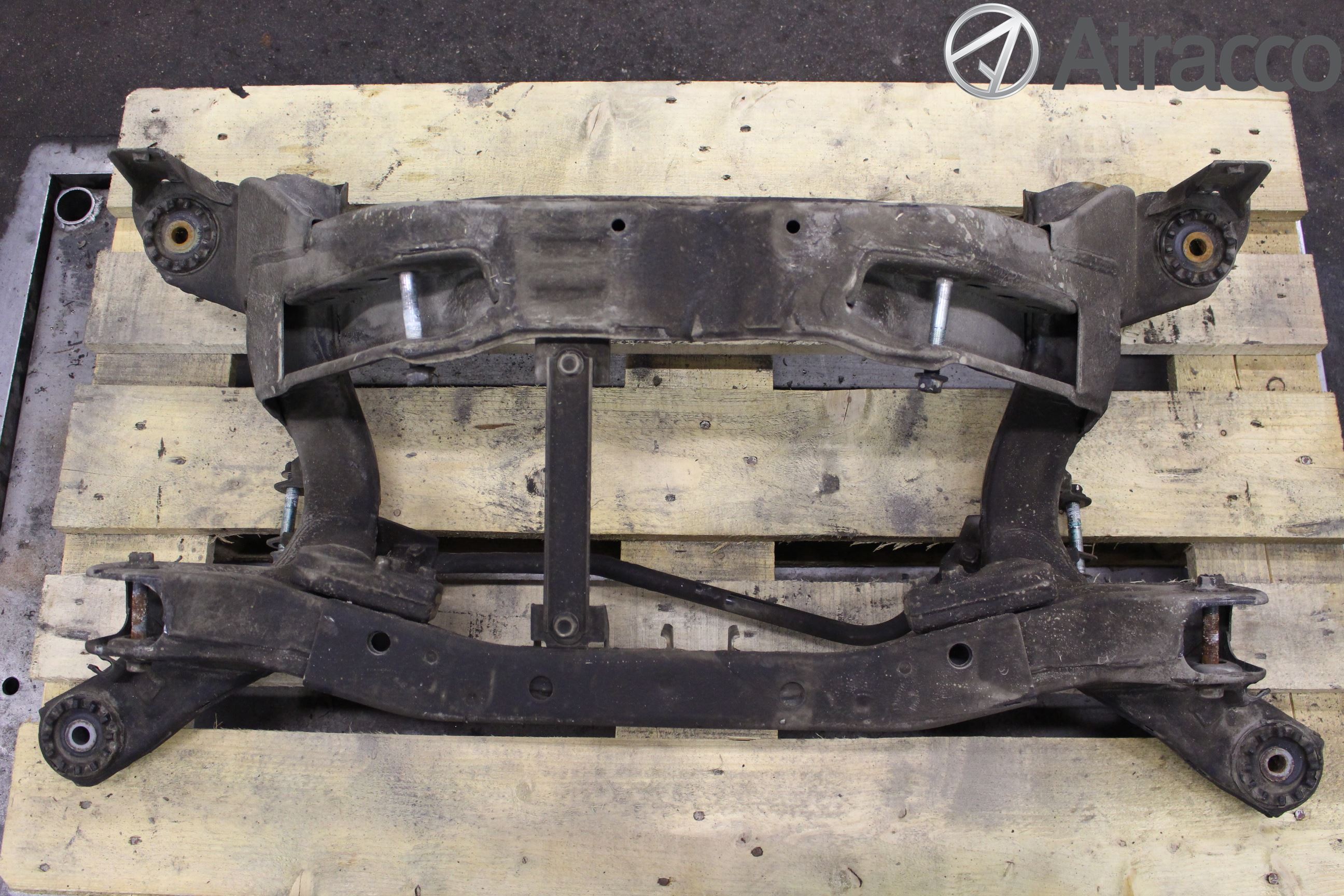 Mitsubishi OUTLANDER 13-21 Bakaxelbalk