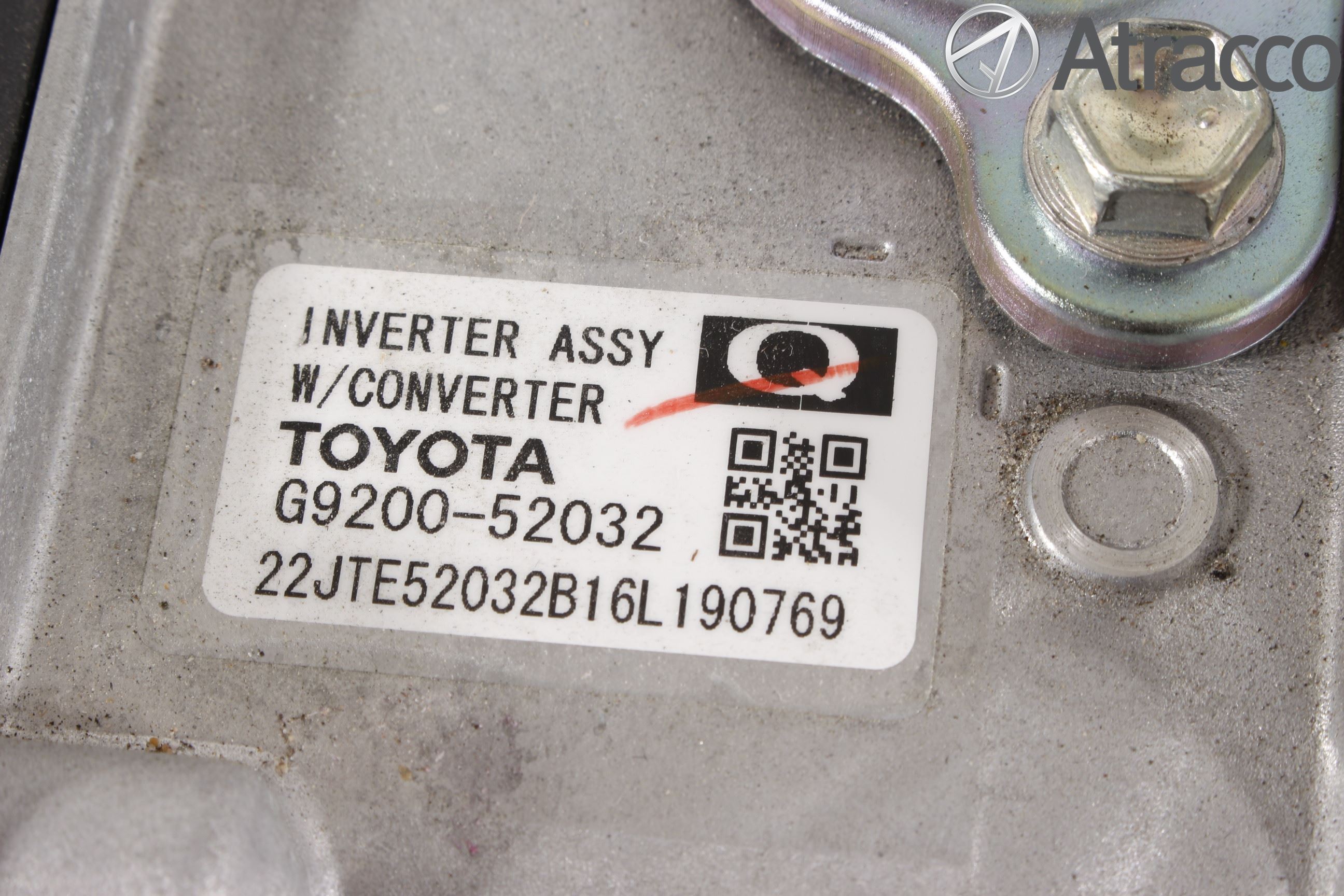 Toyota YARIS XP130 15-20 Hybridconverter