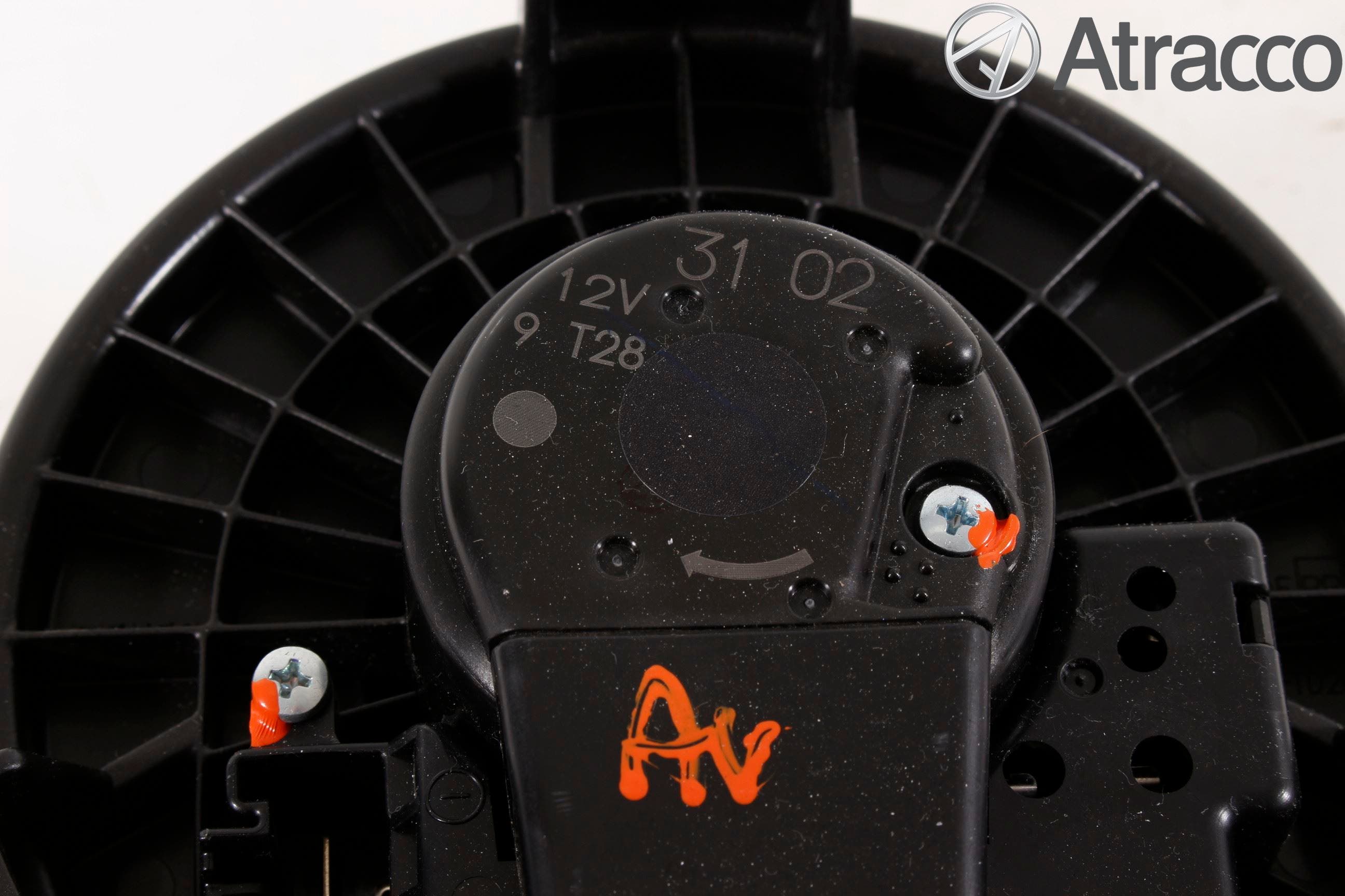 Toyota YARIS XP130 15-20 Värmefläkt