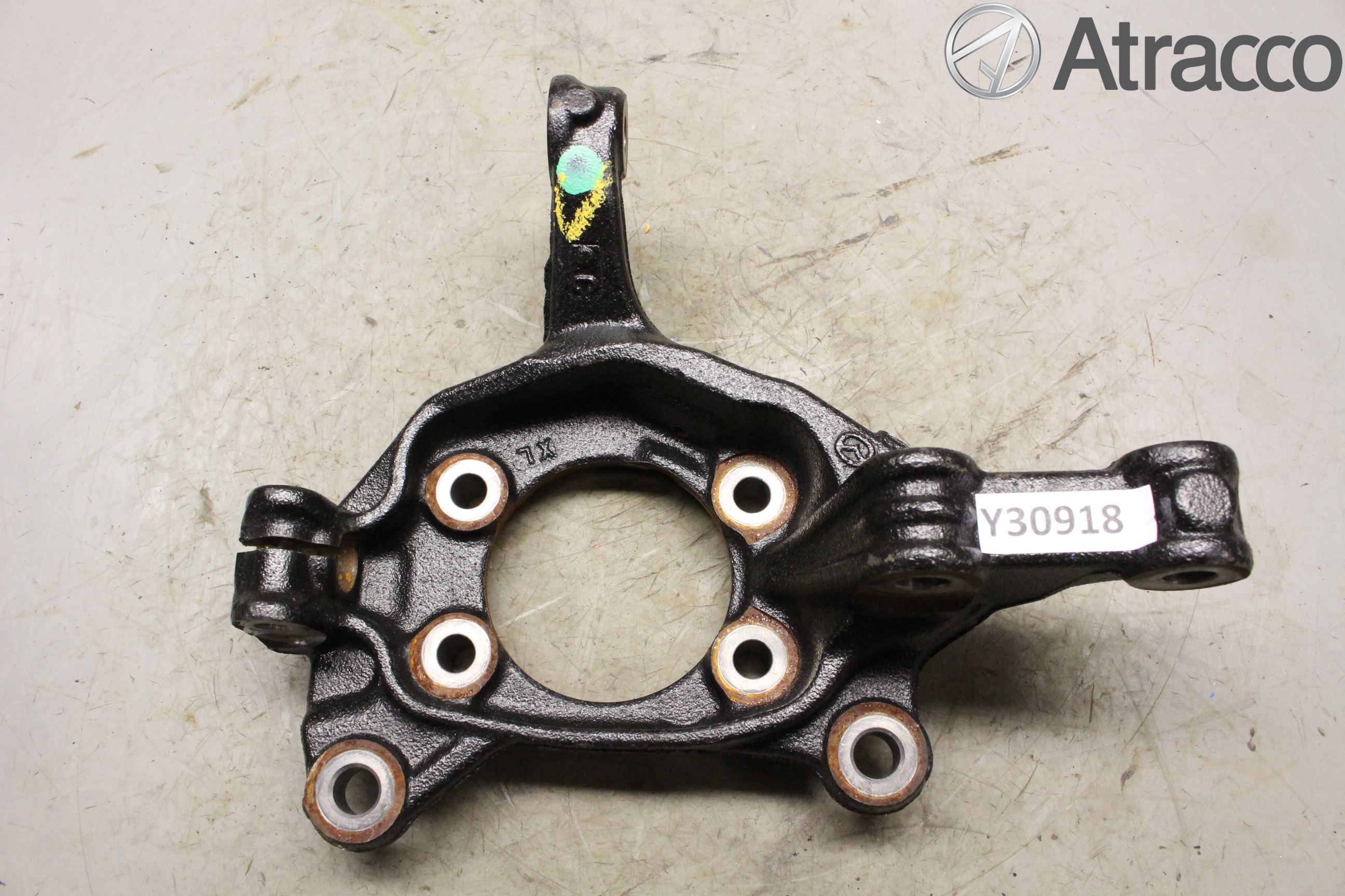 Mazda CX-3 Styrspindel Lagerhus Vä