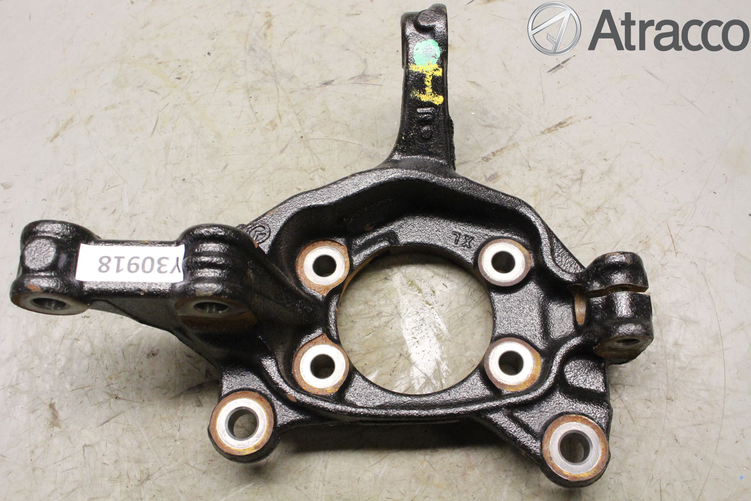 Mazda CX-3 Styrspindel Lagerhus Hö