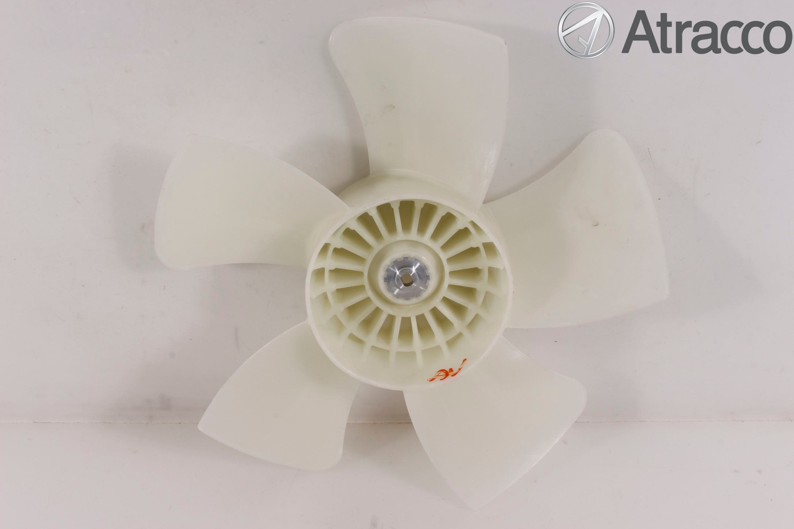 Suzuki VITARA 15- Kylfläkt-Vinge