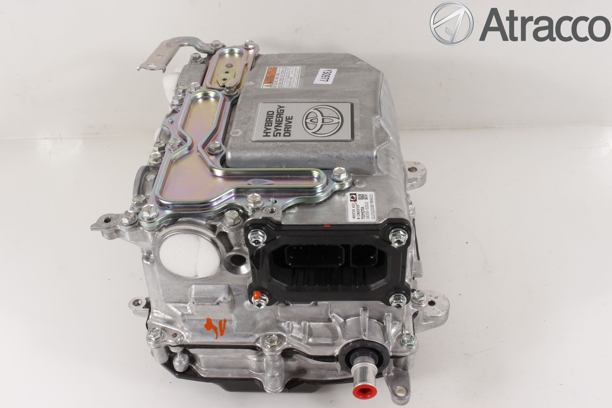 Toyota YARIS XP130 15-20 Hybridconverter