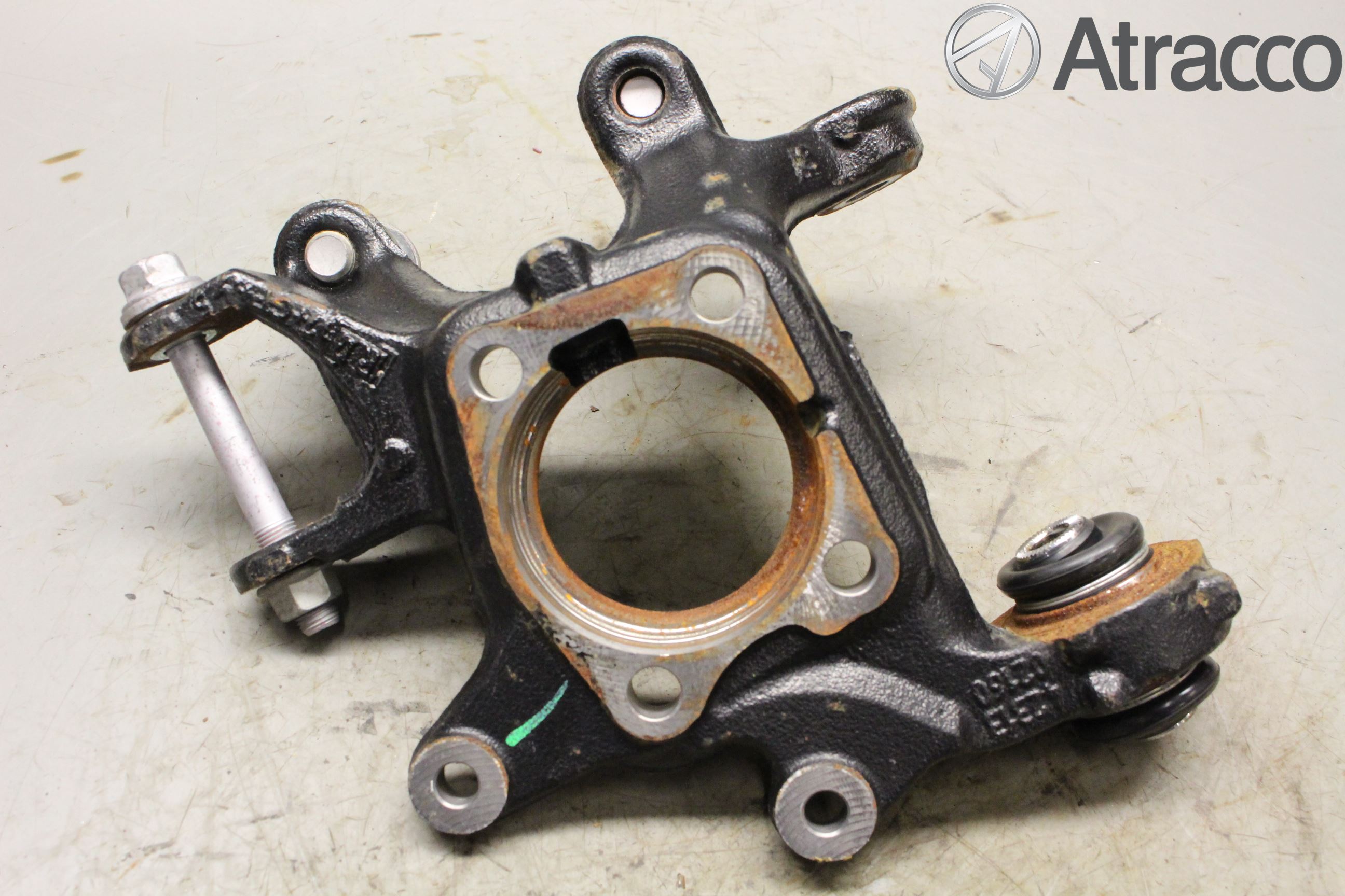 Toyota AURIS 13-19 Hjullagerhus-Spindel Hö B