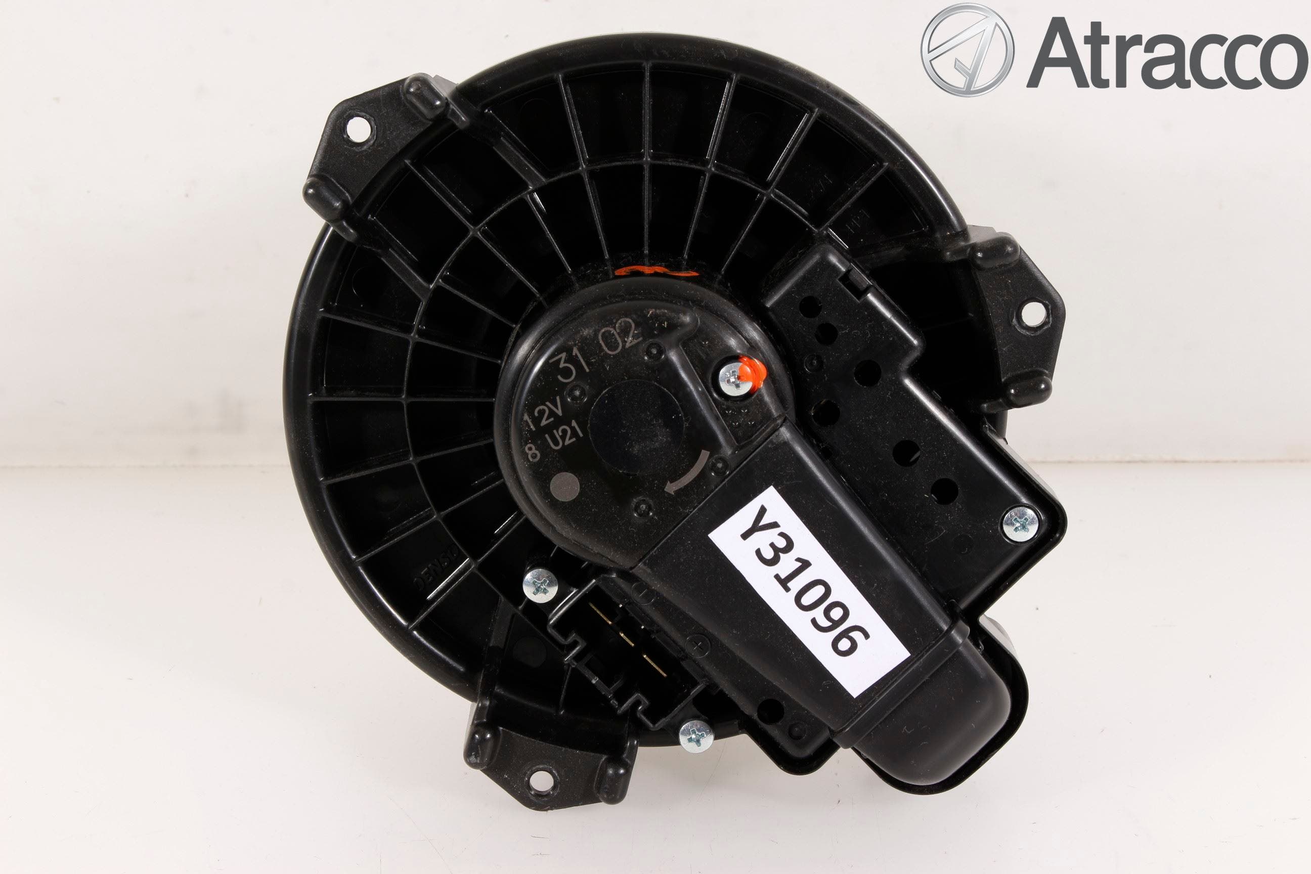 Toyota YARIS XP130 15-20 Värmefläkt