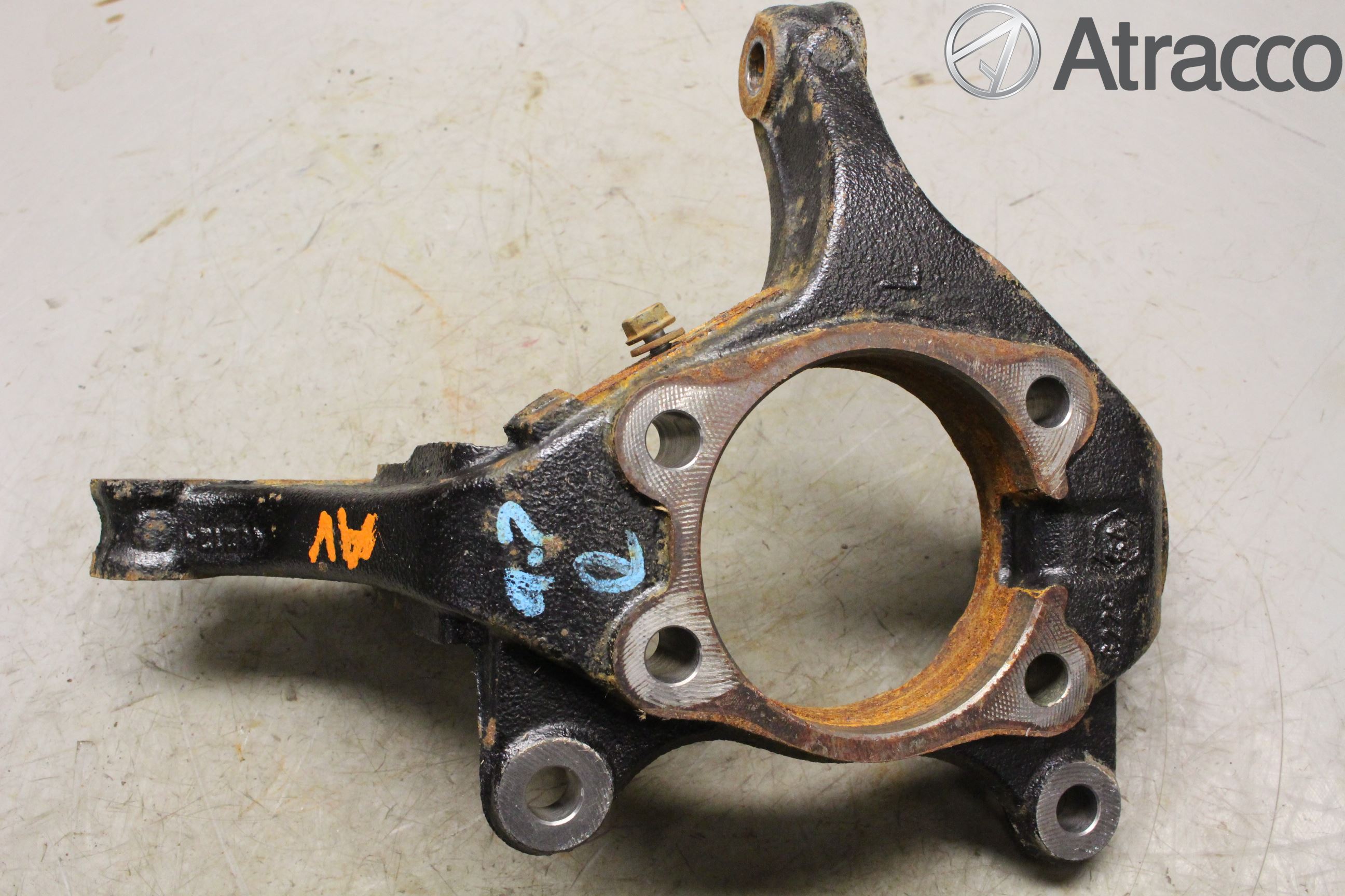 Toyota AURIS 13-19 Styrspindel Lagerhus Vä