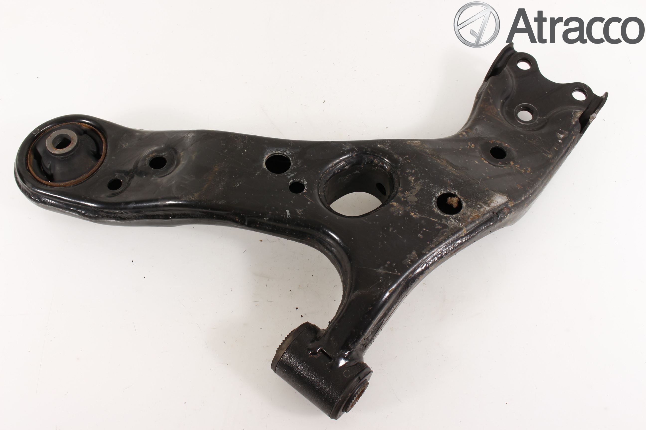 Toyota AURIS 13-19 Bärarm Fram Undre Hö