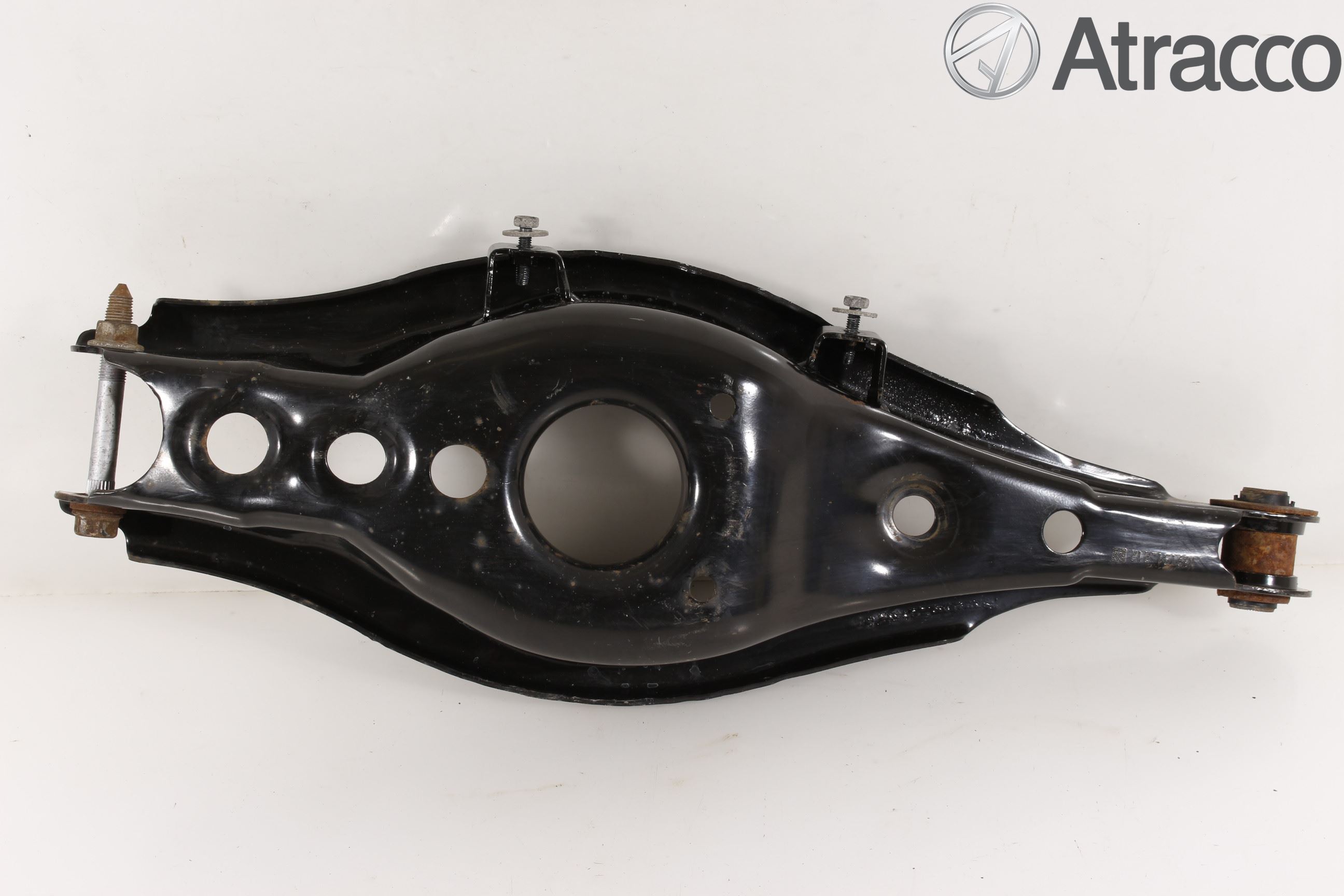 Toyota AVENSIS 16-18 Bärarm Bak Höger