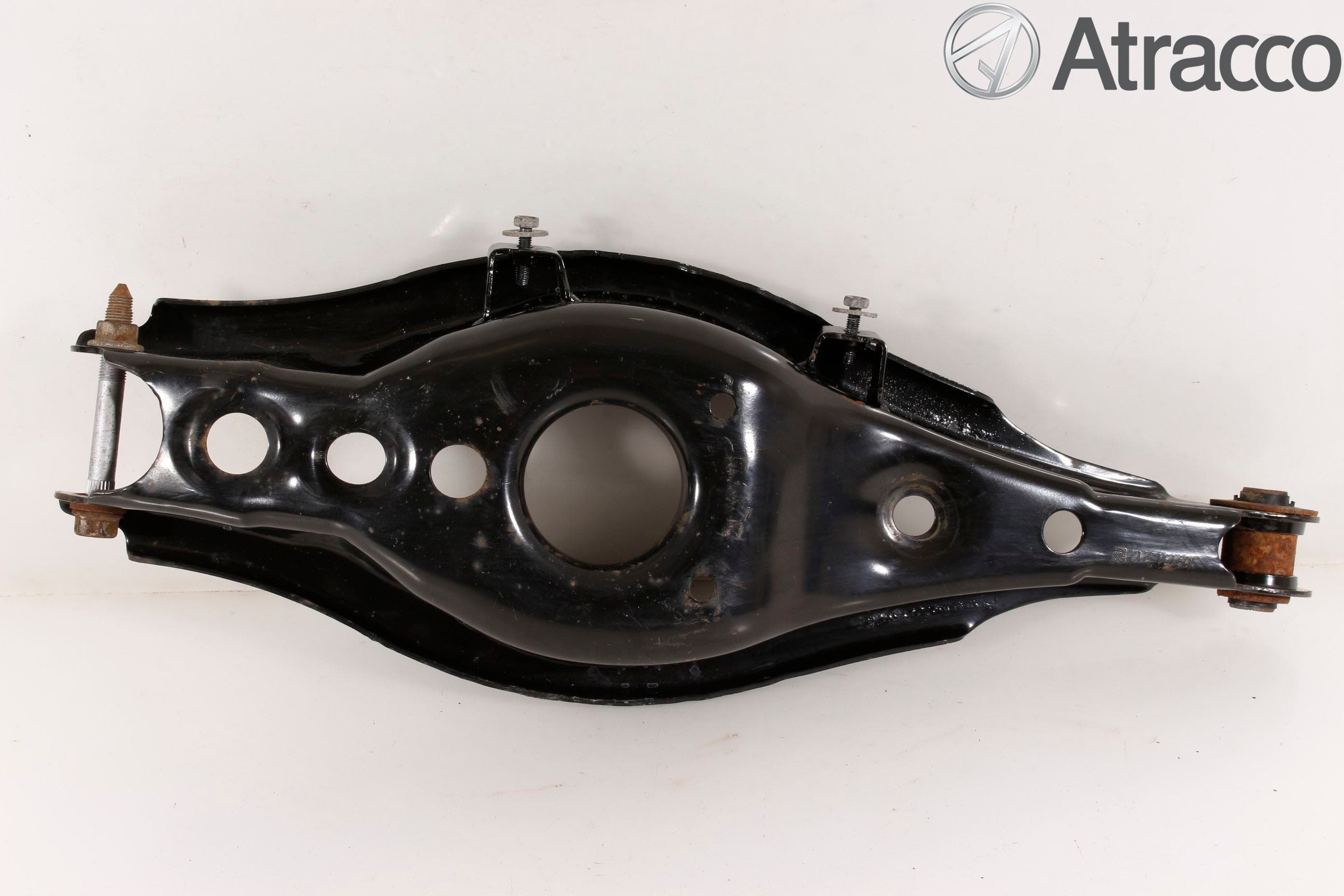 Toyota AVENSIS 16-18 Bärarm Bak Höger