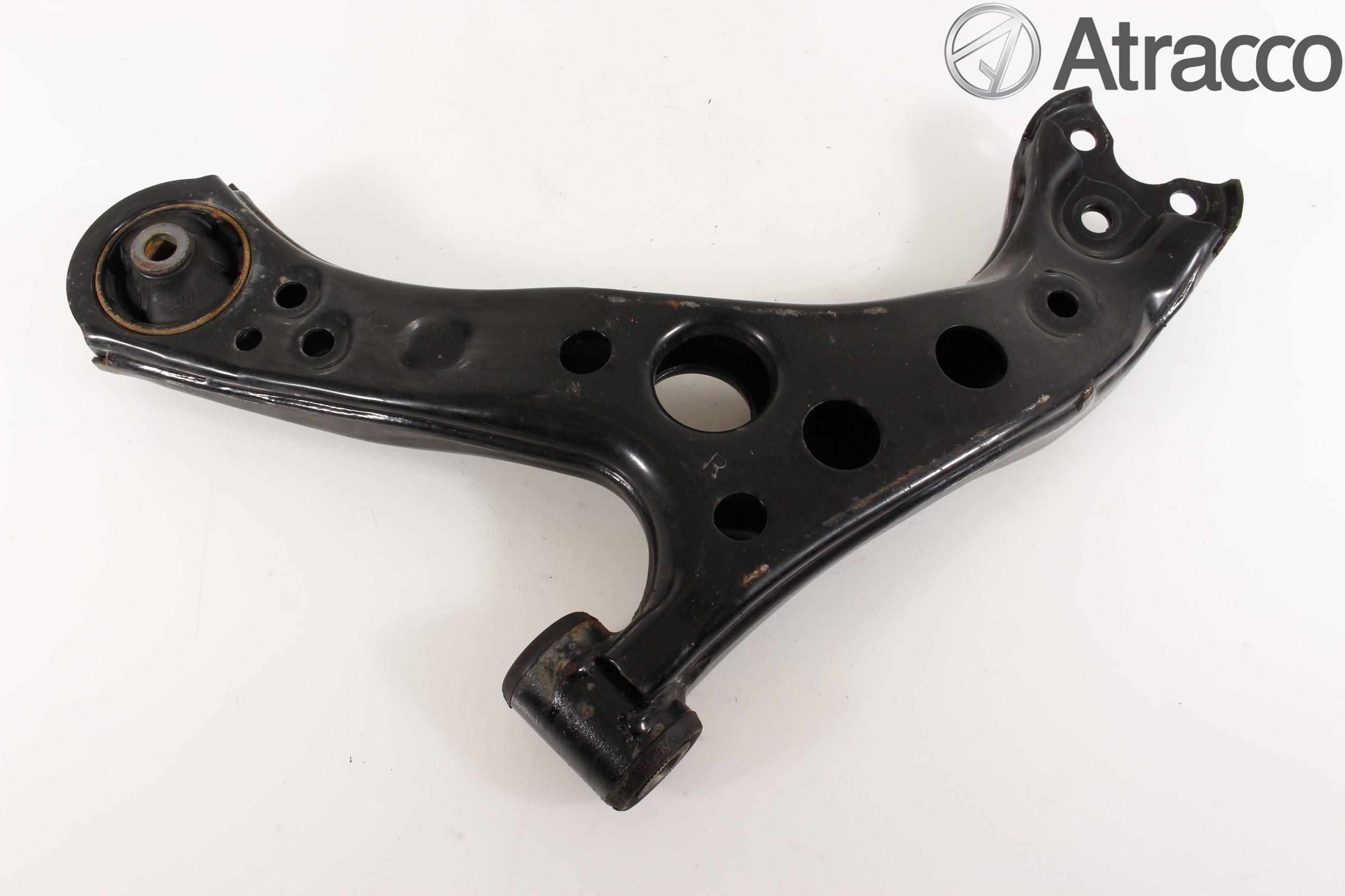 Toyota PRIUS (ZVW50) 16-21 Bärarm Fram Undre Hö
