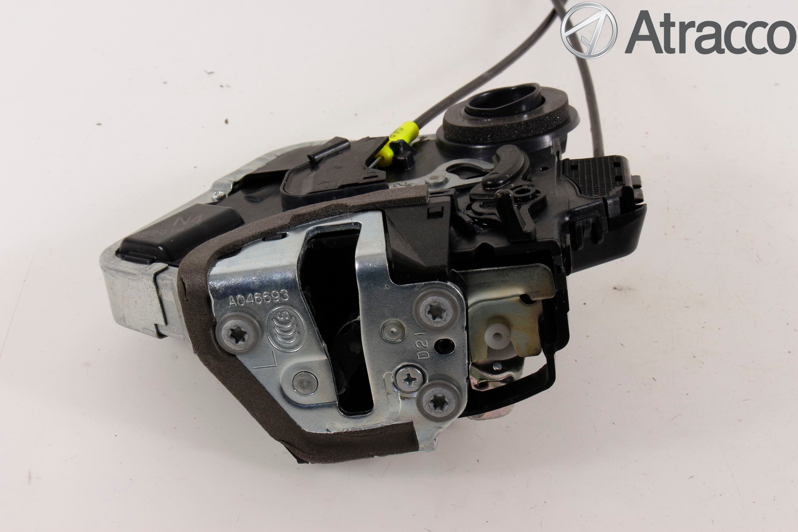 Lexus NX 300h 15-21 Låskista-Dörrlås