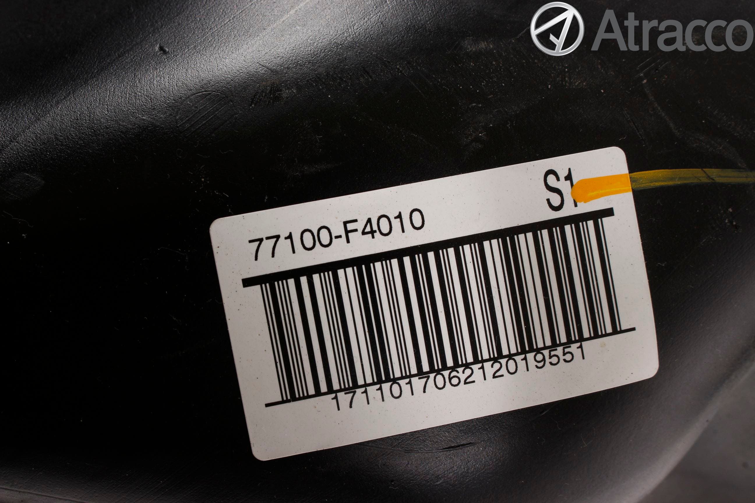 Toyota C-HR 16-23 Bränsletank Insprutning