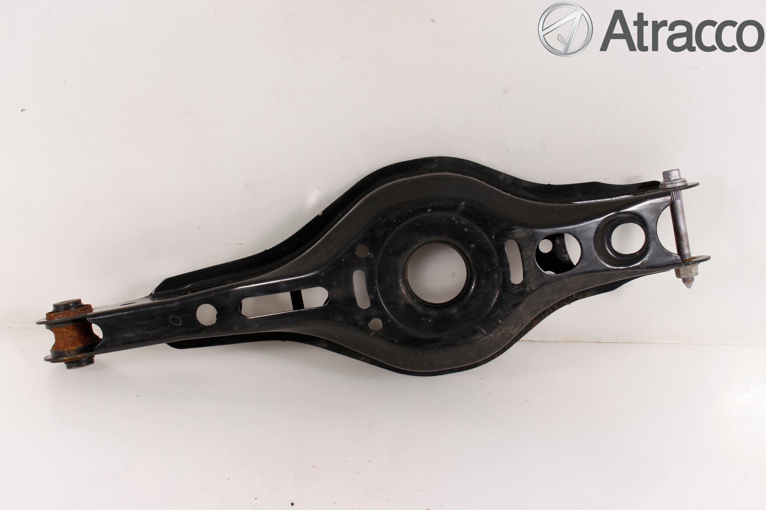 Toyota C-HR 16-23 Bärarm Bak Höger