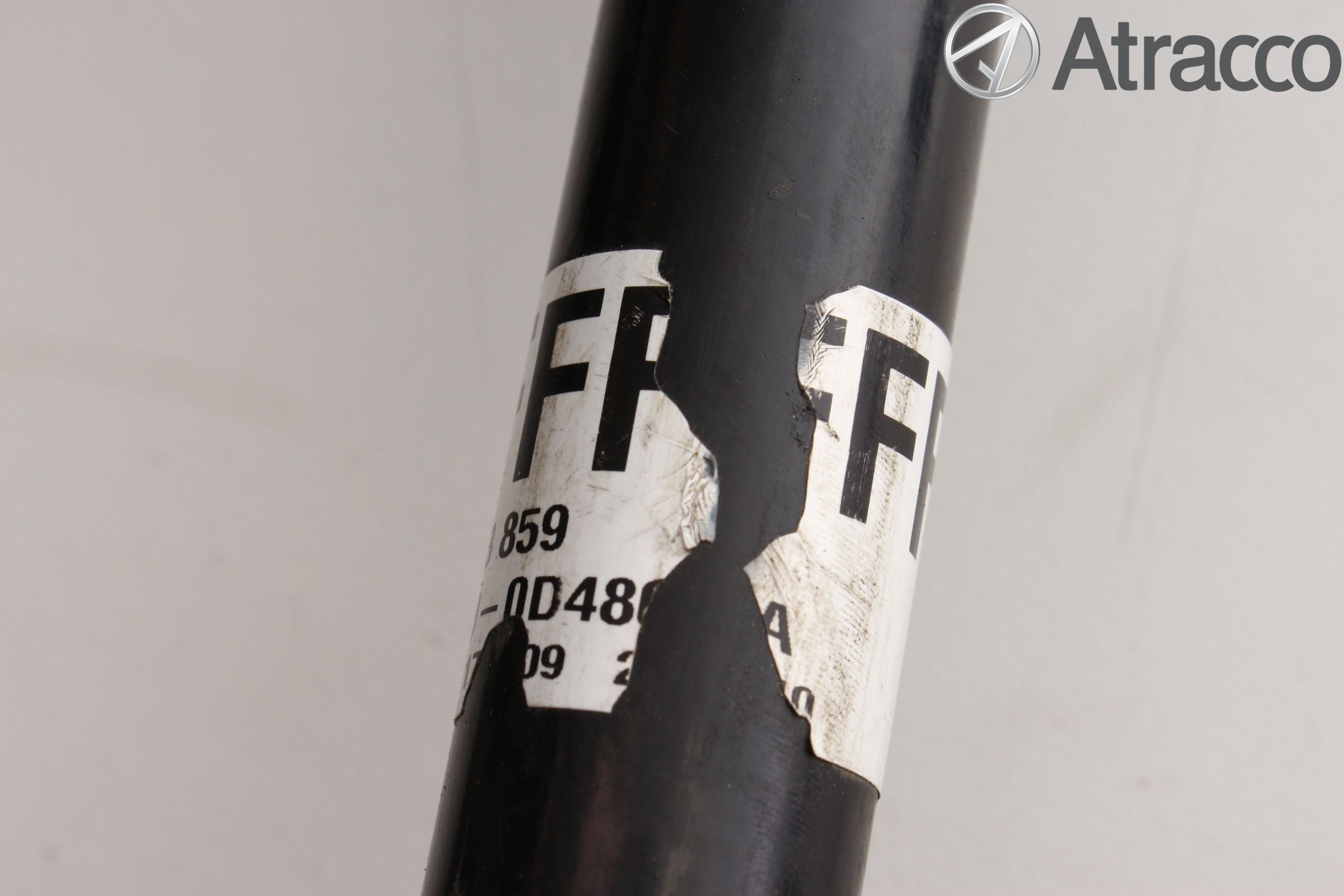 Toyota YARIS XP130 15-20 Drivaxel Fram Vänster