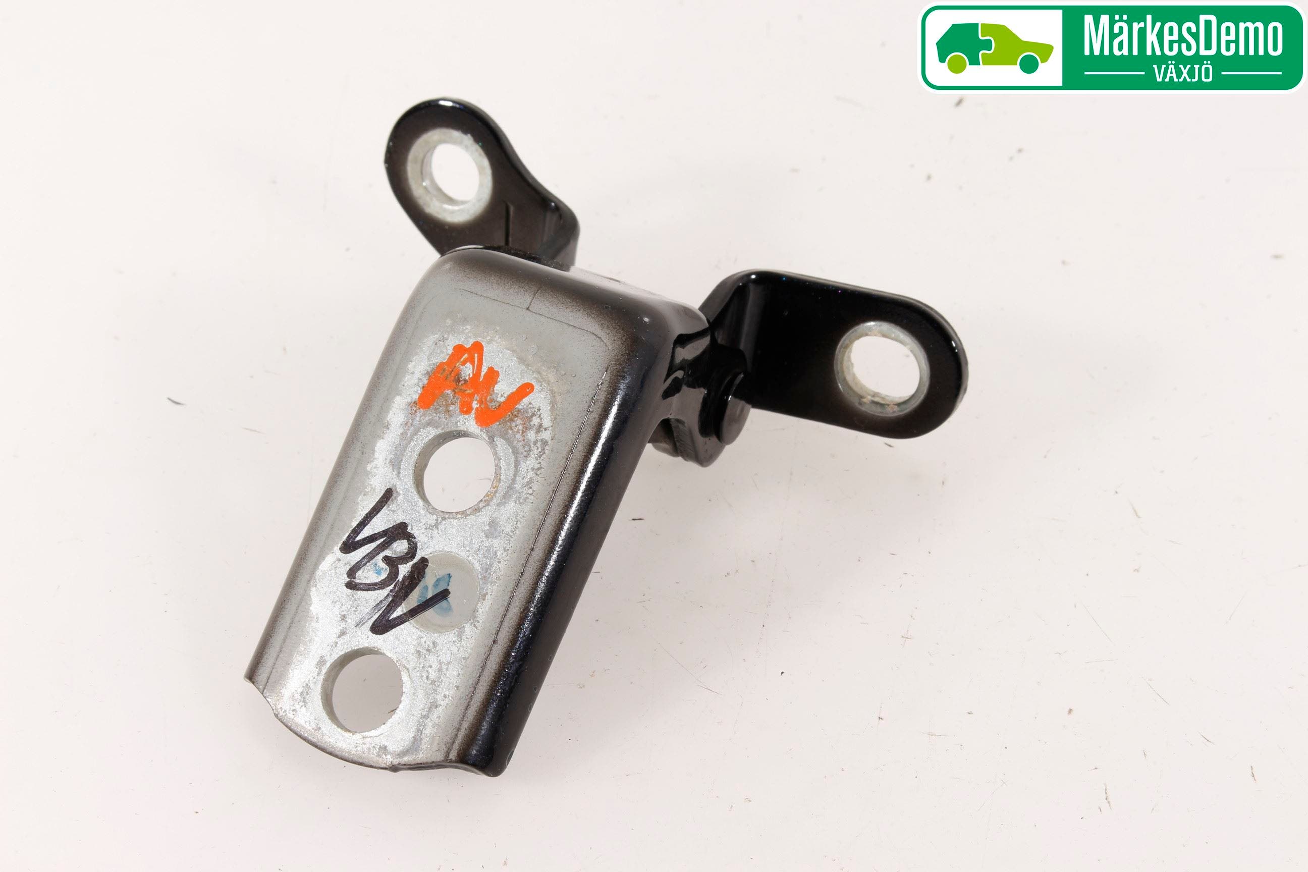 Toyota HILUX 05-16 Dörrgångjärn