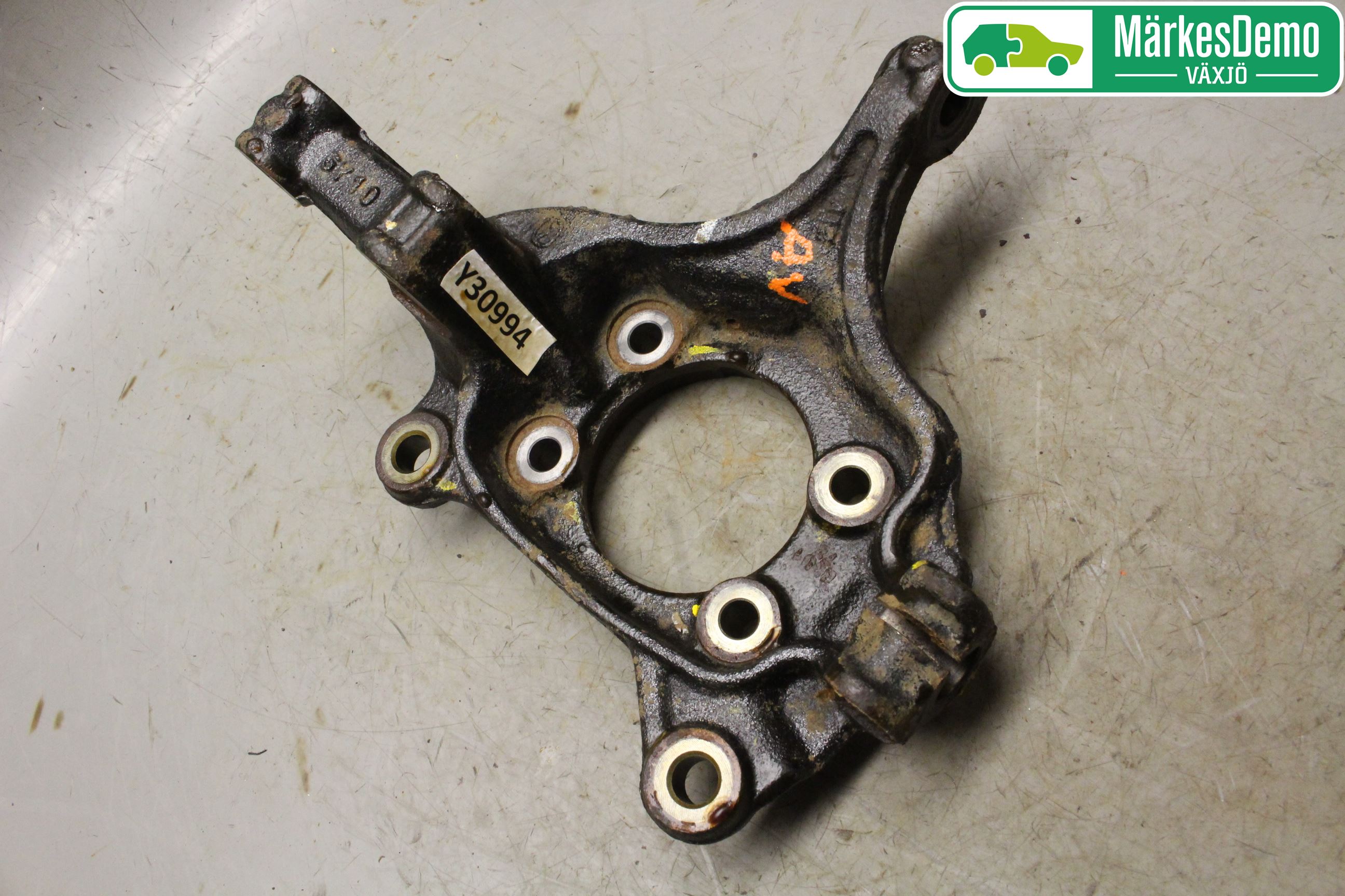 Mazda 3 III 14-19 Styrspindel Lagerhus Hö