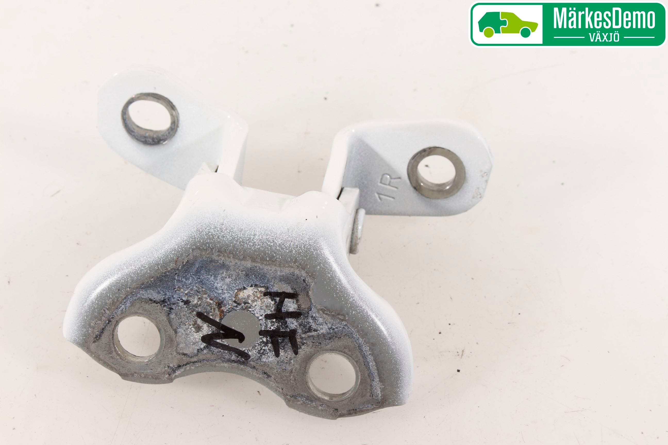 Toyota VERSO 09-18 Dörrgångjärn