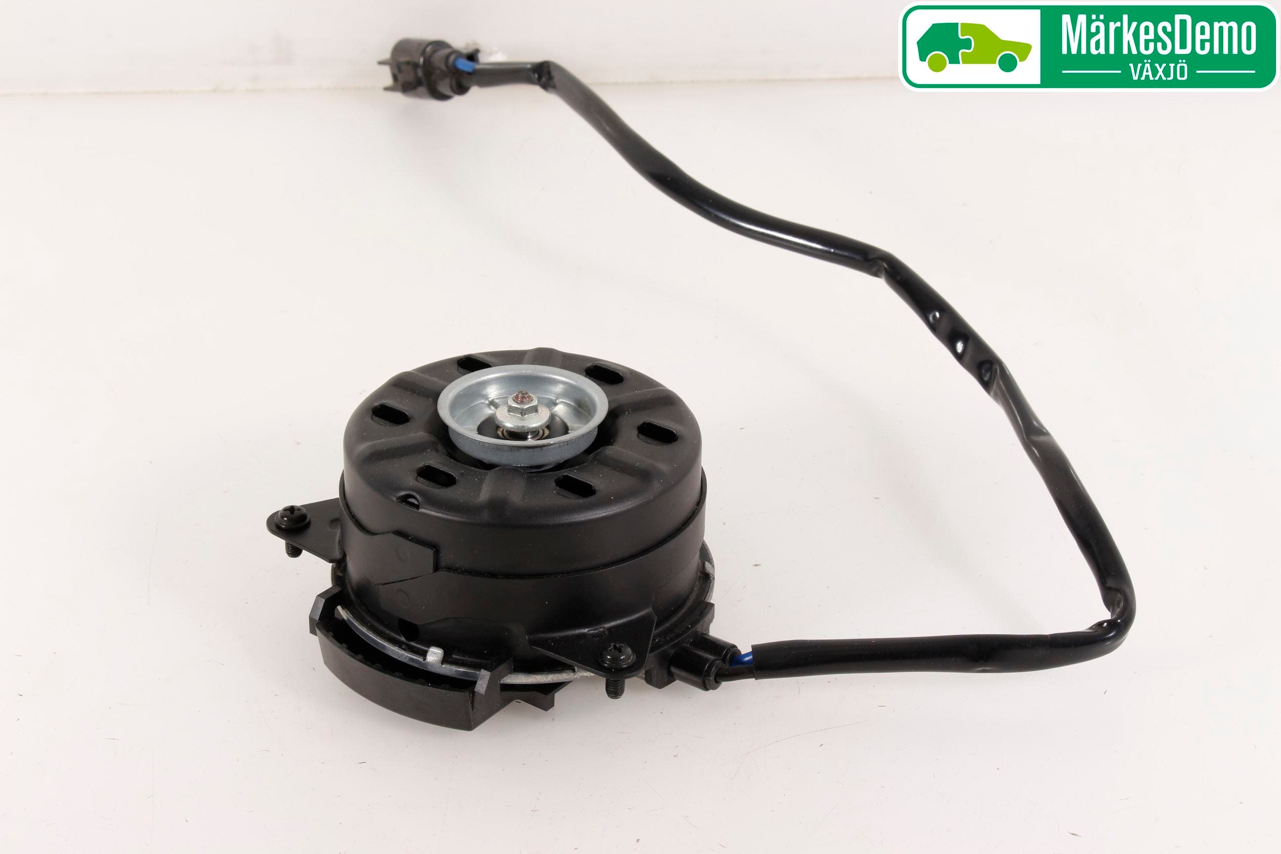 Toyota AURIS 13-19 Kylfläkt El