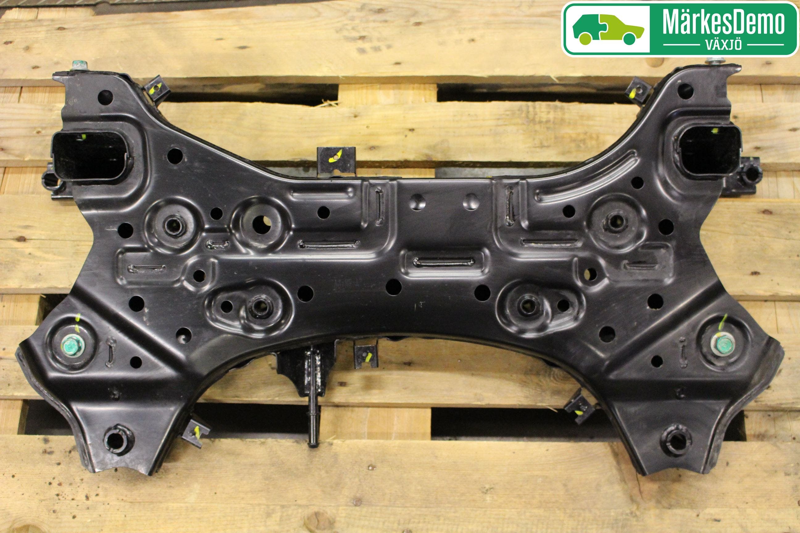 Hyundai i30 PD 17- Framvagnsbalk