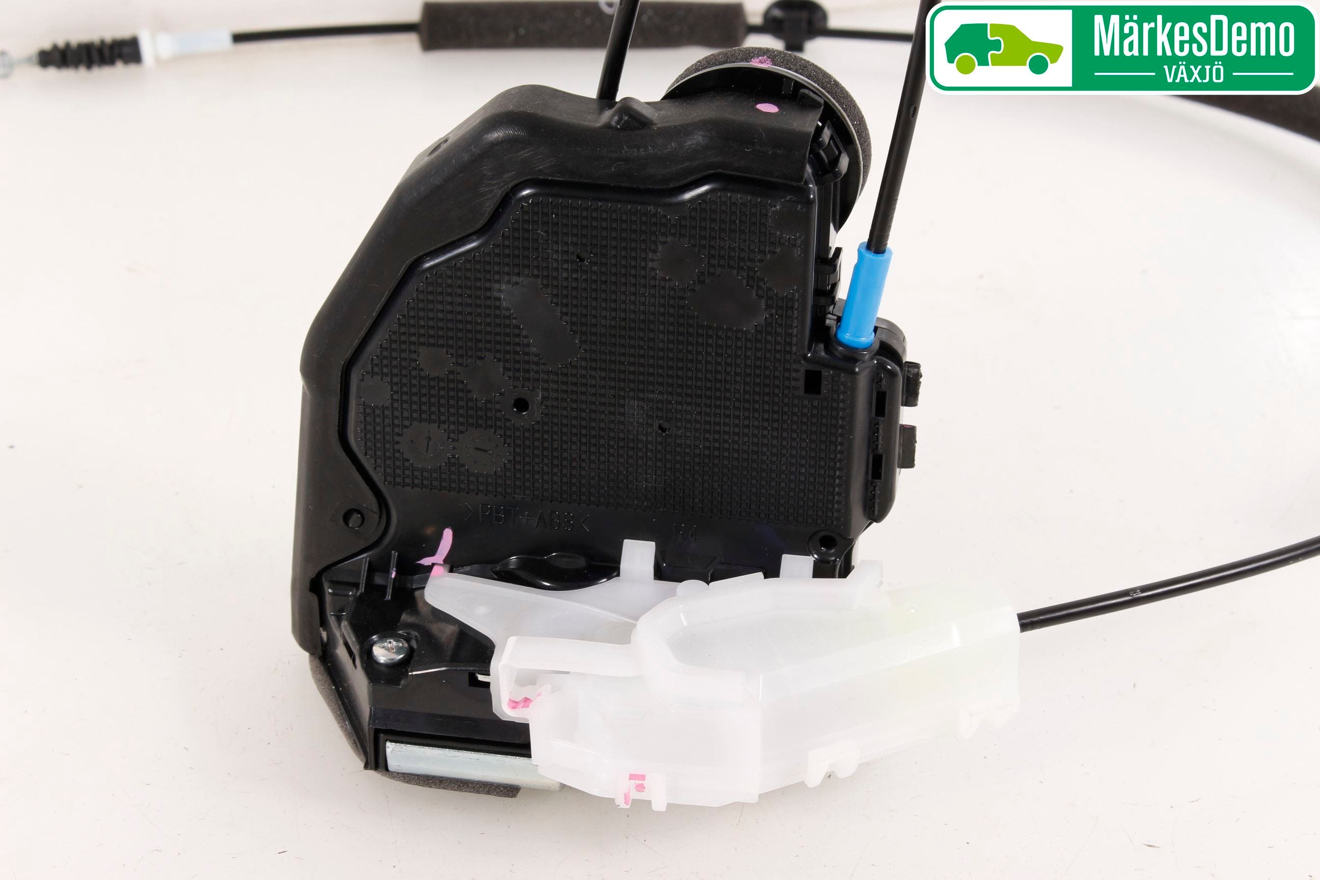 Toyota C-HR 16-23 Låskista-Dörrlås